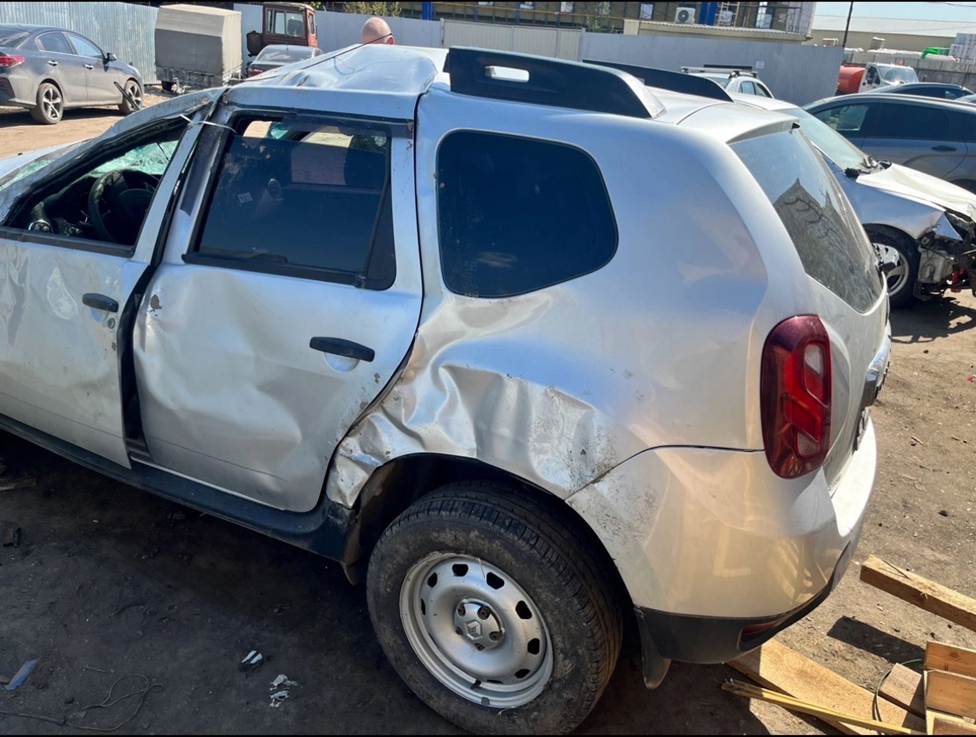 https://gcs.partsauto.market/rn-stockpro.appspot.com/thmbs/userImages/7493bedda53ffbba18042670cc6fed05/car/261b0d89-d277-4389-984e-d982f0fe67d5_1747306752214.jpg