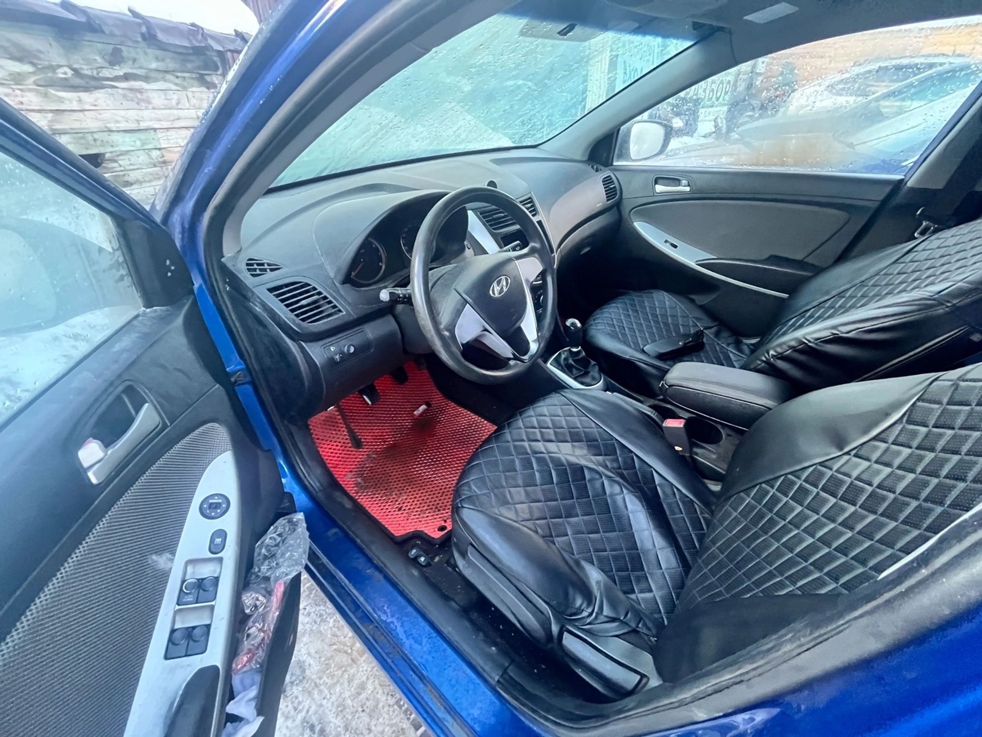 https://gcs.partsauto.market/rn-stockpro.appspot.com/thmbs/userImages/7493bedda53ffbba18042670cc6fed05/car/a716cf70-166a-46cd-83b9-bf22f7e94684_1739549477405.jpg