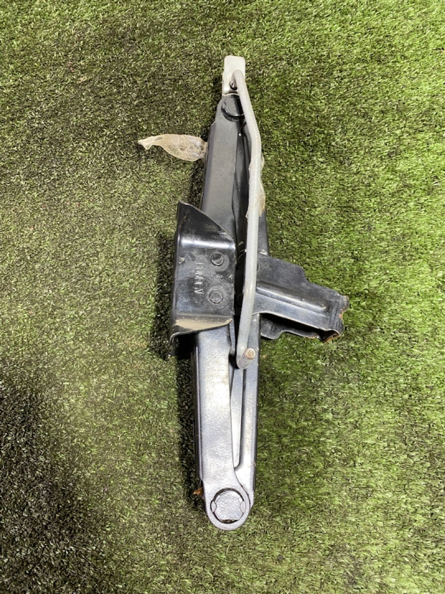 https://gcs.partsauto.market/rn-stockpro.appspot.com/thmbs/userImages/7493bedda53ffbba18042670cc6fed05/part/01462b1d-e5f2-4efe-98d7-eff0c6798b3e_1747319660303.jpg