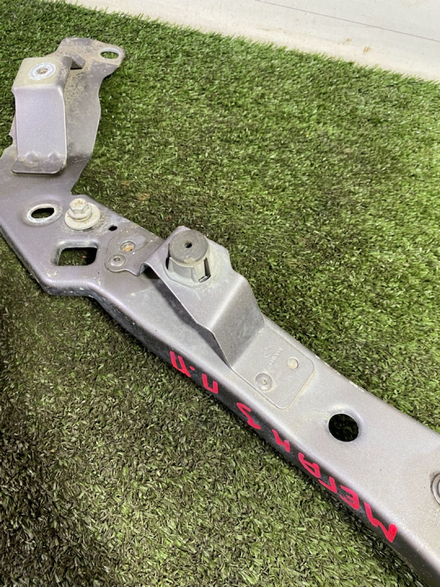 https://gcs.partsauto.market/rn-stockpro.appspot.com/thmbs/userImages/7493bedda53ffbba18042670cc6fed05/part/0167c4d7-5c17-4777-8a7f-50d498f11b1d_1748867534328.jpg