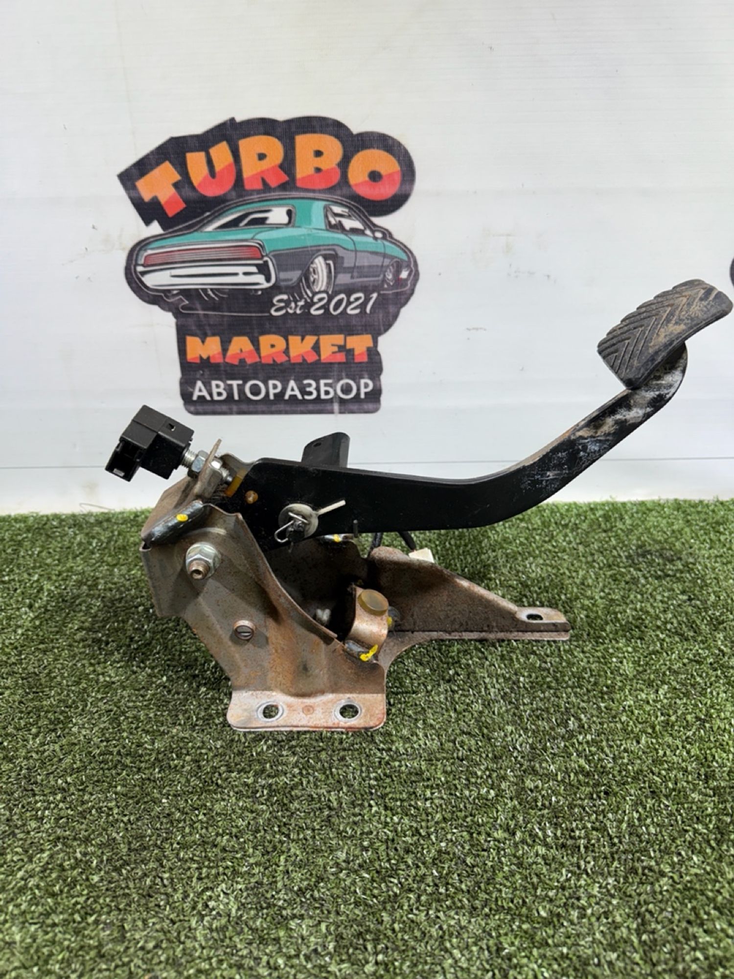 https://gcs.partsauto.market/rn-stockpro.appspot.com/thmbs/userImages/7493bedda53ffbba18042670cc6fed05/part/017a0ff7-925a-497d-a8a7-cae03542ea61_1739869387326.jpg