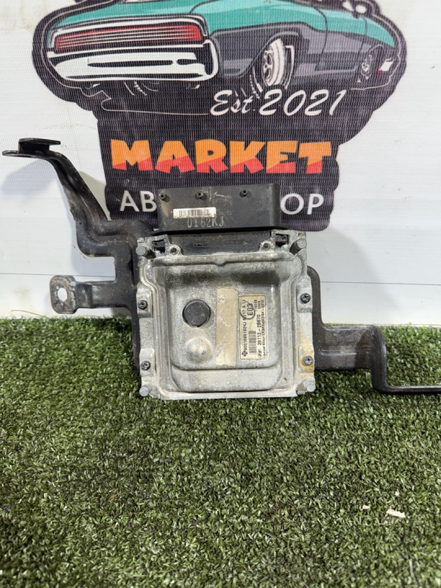 https://gcs.partsauto.market/rn-stockpro.appspot.com/thmbs/userImages/7493bedda53ffbba18042670cc6fed05/part/098c3012-1f8a-4e53-bfd9-8e2446ab81c6_1739878979016.jpg