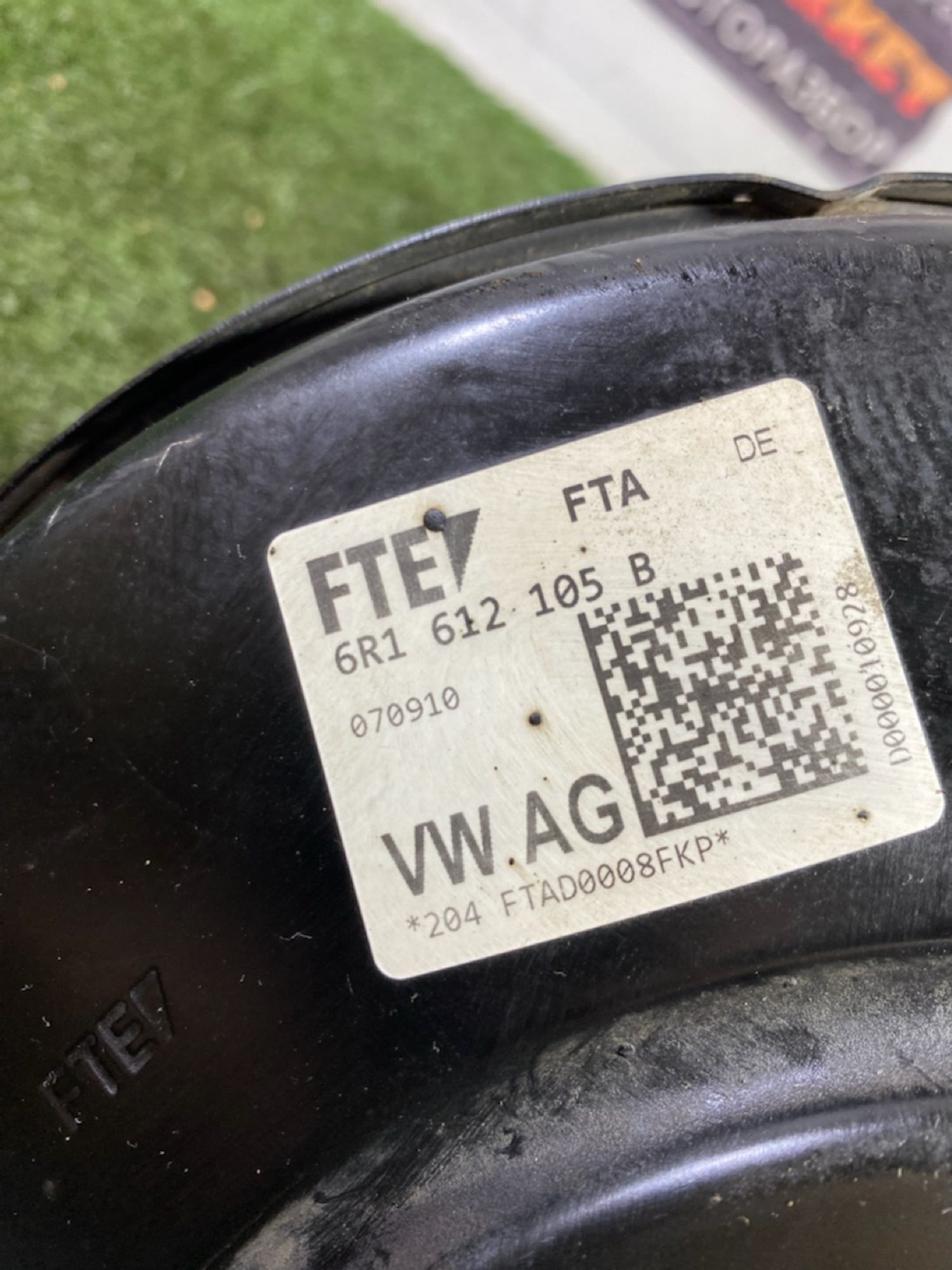 https://gcs.partsauto.market/rn-stockpro.appspot.com/thmbs/userImages/7493bedda53ffbba18042670cc6fed05/part/0a6f9b39-34b0-4666-bac2-0c1b1f780868_1745237250028.jpg