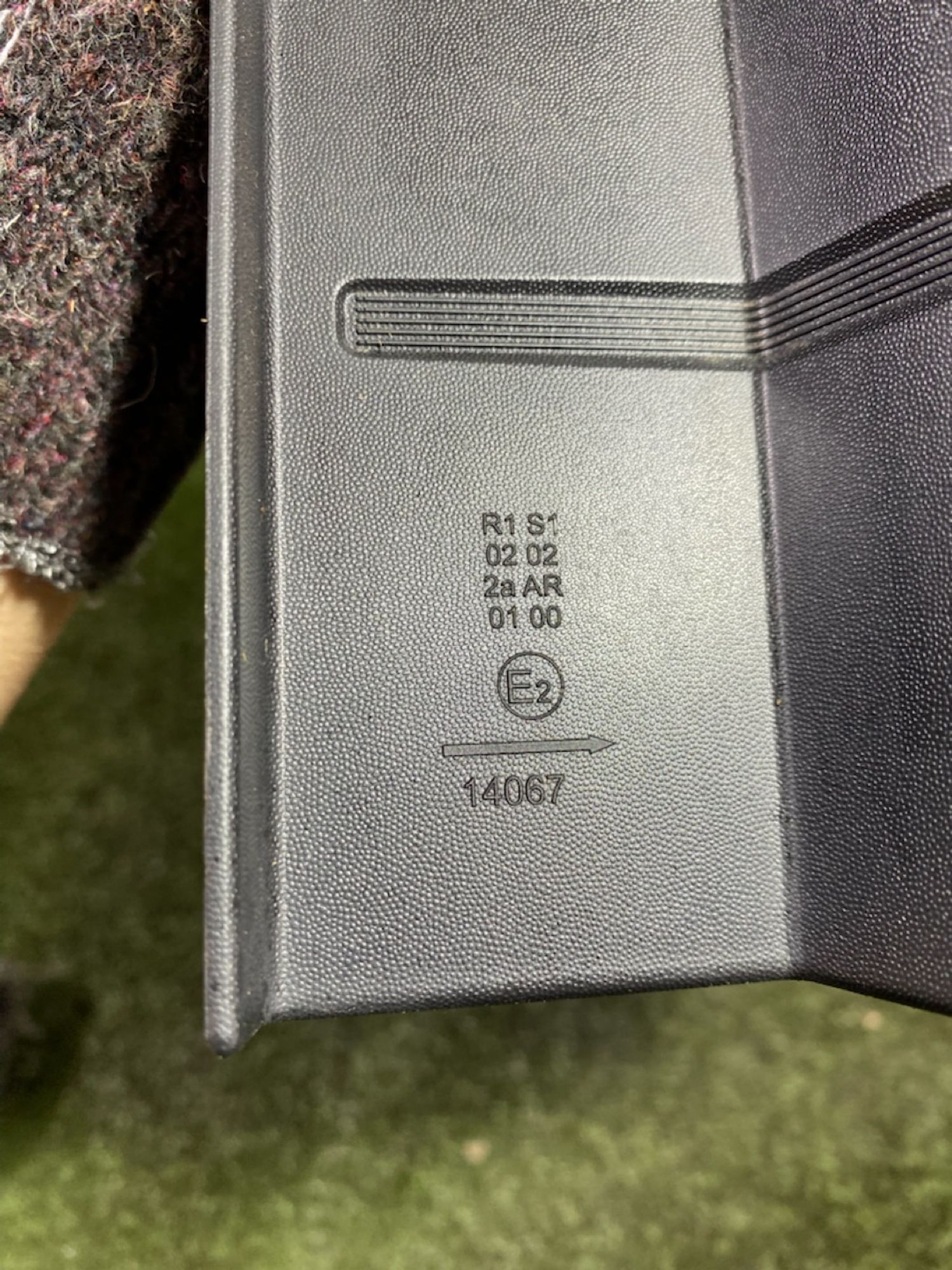 https://gcs.partsauto.market/rn-stockpro.appspot.com/thmbs/userImages/7493bedda53ffbba18042670cc6fed05/part/149db0ad-c474-42bd-b1bc-37bdf43dc20e_1747380523428.jpg