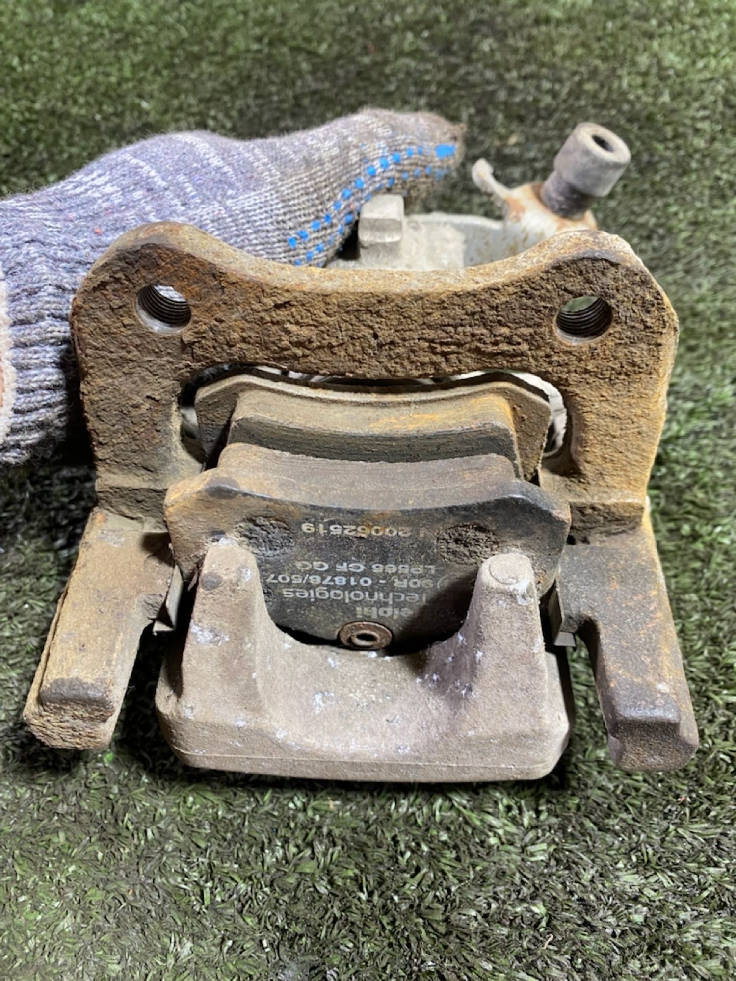 https://gcs.partsauto.market/rn-stockpro.appspot.com/thmbs/userImages/7493bedda53ffbba18042670cc6fed05/part/17b1e32e-001c-465d-8493-3873a400a1b7_1748871711317.jpg