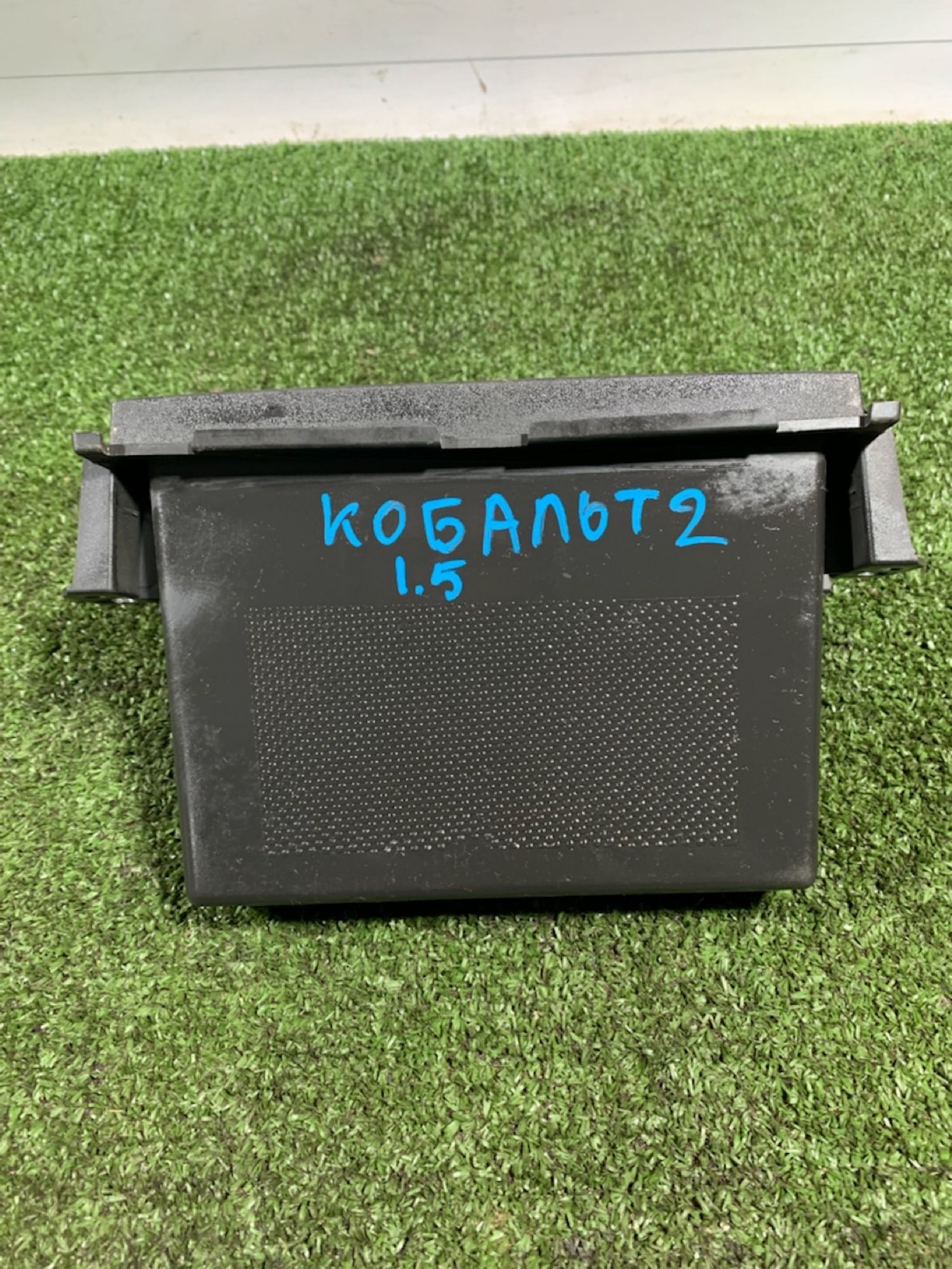 https://gcs.partsauto.market/rn-stockpro.appspot.com/thmbs/userImages/7493bedda53ffbba18042670cc6fed05/part/18b3c174-dc68-4a74-8be1-2e7e5b683bbf_1733694231536.jpg
