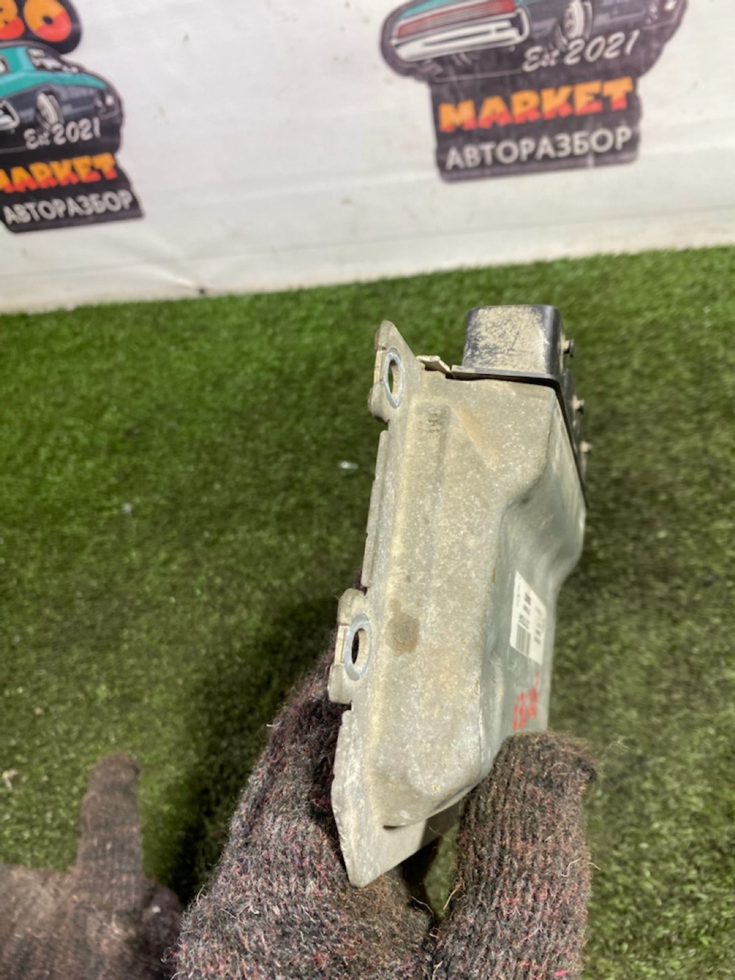 https://gcs.partsauto.market/rn-stockpro.appspot.com/thmbs/userImages/7493bedda53ffbba18042670cc6fed05/part/18d43c4f-3ad0-4116-b75e-96eb04664ded_1747382912293.jpg