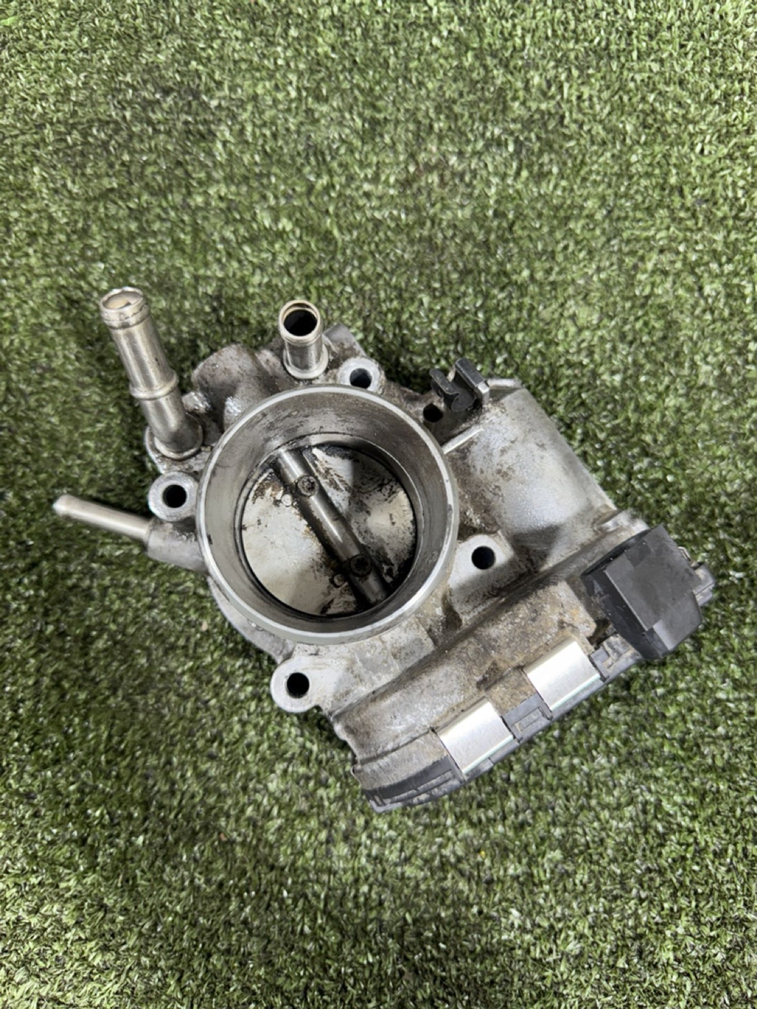 https://gcs.partsauto.market/rn-stockpro.appspot.com/thmbs/userImages/7493bedda53ffbba18042670cc6fed05/part/18f579d1-9f66-4307-b693-6f3856a373b6_1739541331985.jpg