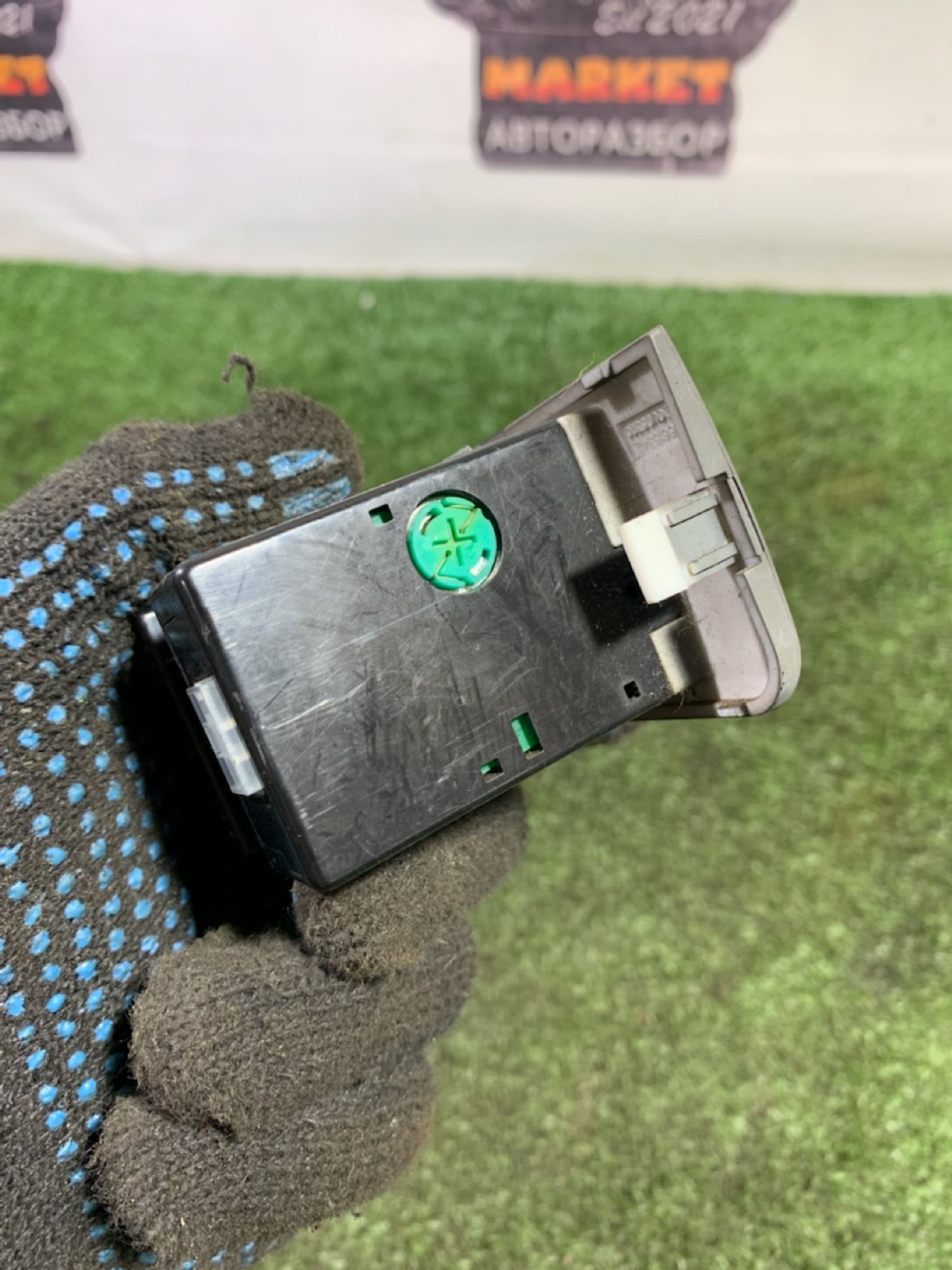 https://gcs.partsauto.market/rn-stockpro.appspot.com/thmbs/userImages/7493bedda53ffbba18042670cc6fed05/part/1eae1f8b-73c0-4a6c-ab9d-6f3f62d06d64_1743751195765.jpg
