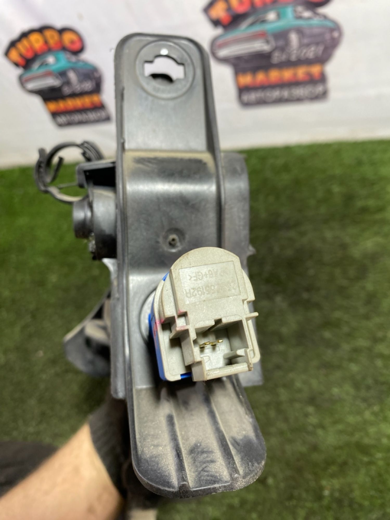 https://gcs.partsauto.market/rn-stockpro.appspot.com/thmbs/userImages/7493bedda53ffbba18042670cc6fed05/part/1fc0f9f8-4301-42cc-a3dd-18953f390dc4_1747396161294.jpg