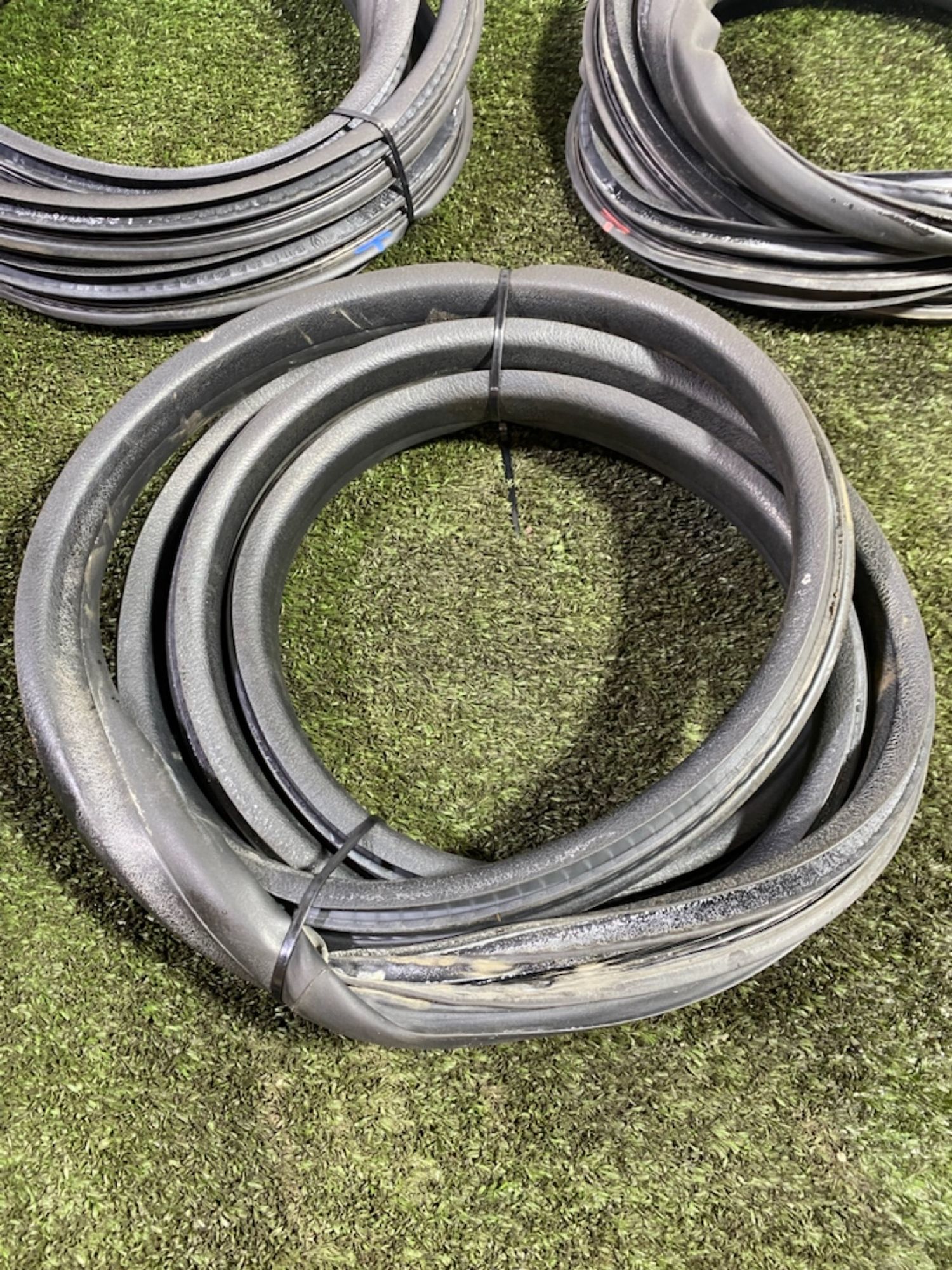 https://gcs.partsauto.market/rn-stockpro.appspot.com/thmbs/userImages/7493bedda53ffbba18042670cc6fed05/part/25339829-6dad-4897-b01c-c097355924e7_1748868418902.jpg
