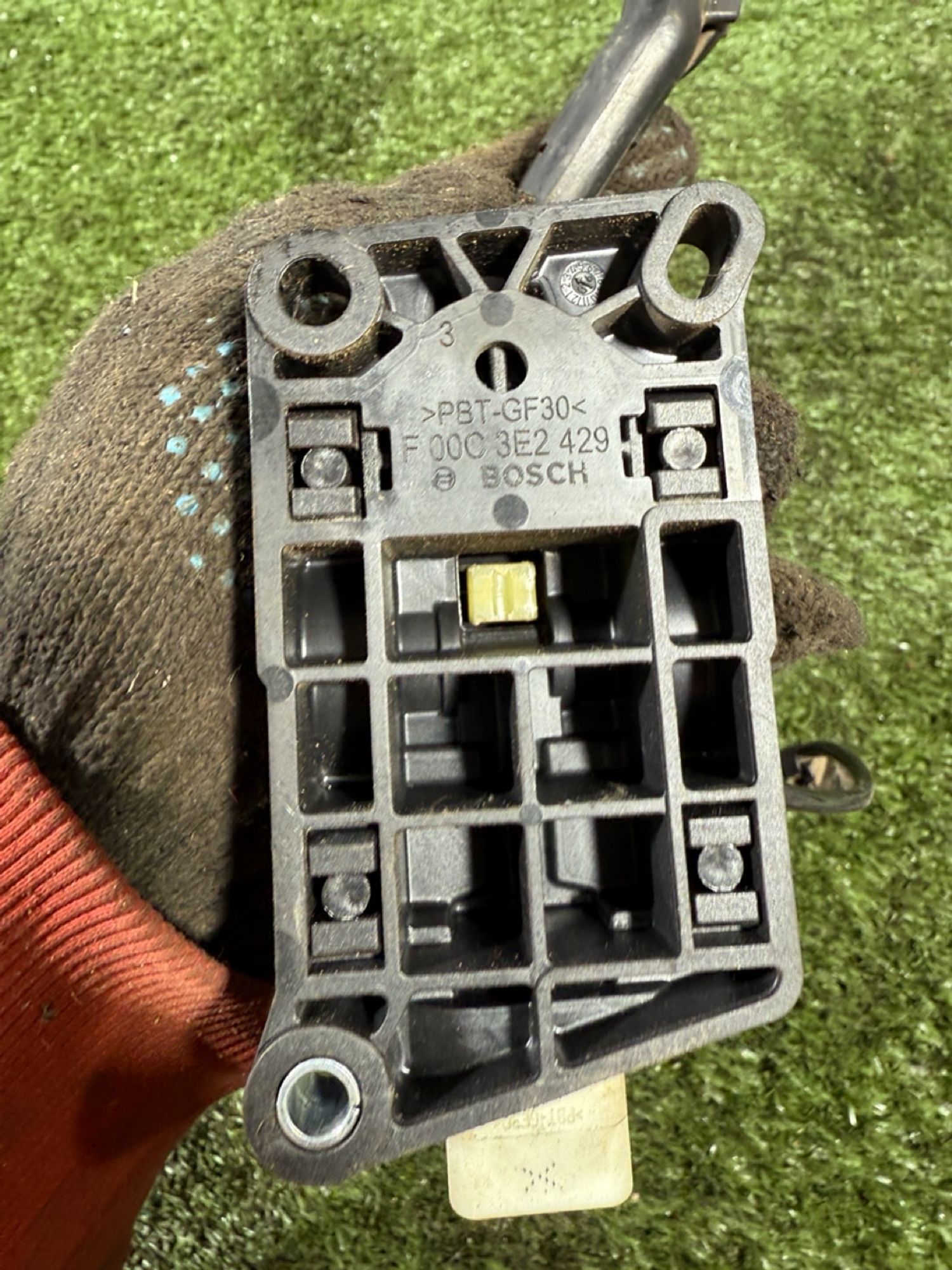 https://gcs.partsauto.market/rn-stockpro.appspot.com/thmbs/userImages/7493bedda53ffbba18042670cc6fed05/part/263a081d-2d25-4002-bbfe-12a20aa002ef_1742284376573.jpg