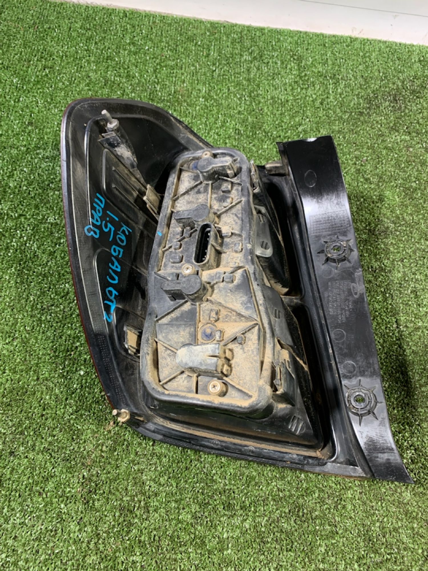 https://gcs.partsauto.market/rn-stockpro.appspot.com/thmbs/userImages/7493bedda53ffbba18042670cc6fed05/part/270ca1ff-024e-47b4-bda9-7fdec74a0743_1733480435142.jpg