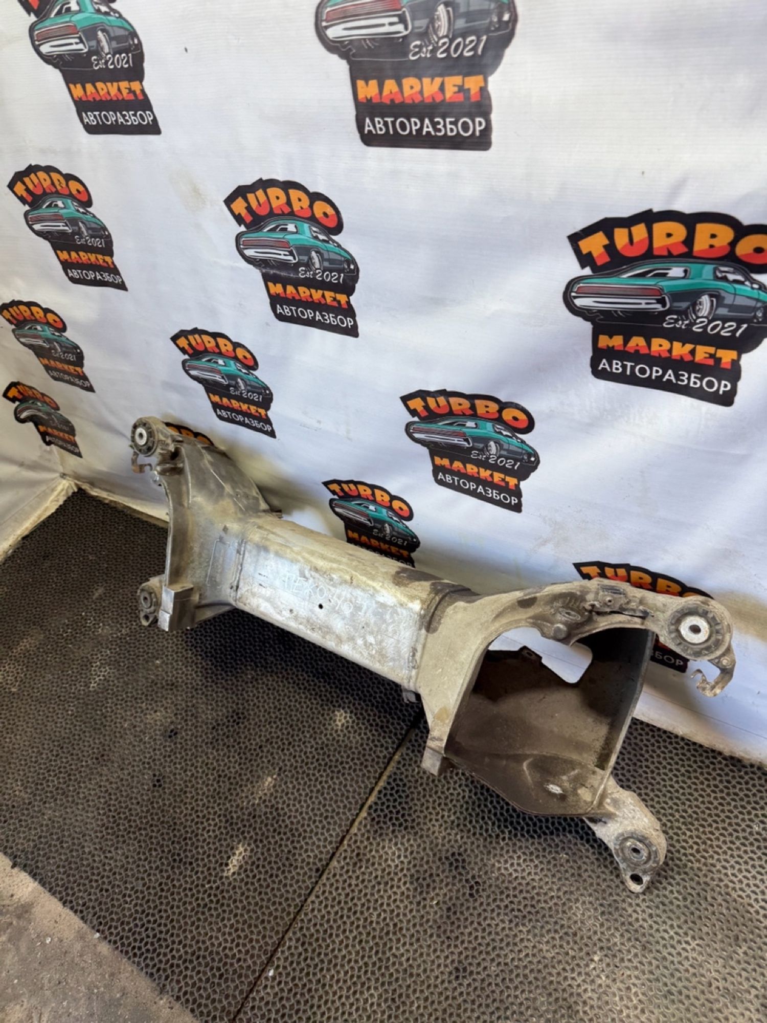 https://gcs.partsauto.market/rn-stockpro.appspot.com/thmbs/userImages/7493bedda53ffbba18042670cc6fed05/part/283d639e-98ba-4aaa-8377-b4fe7874d3d7_1742471200798.jpg