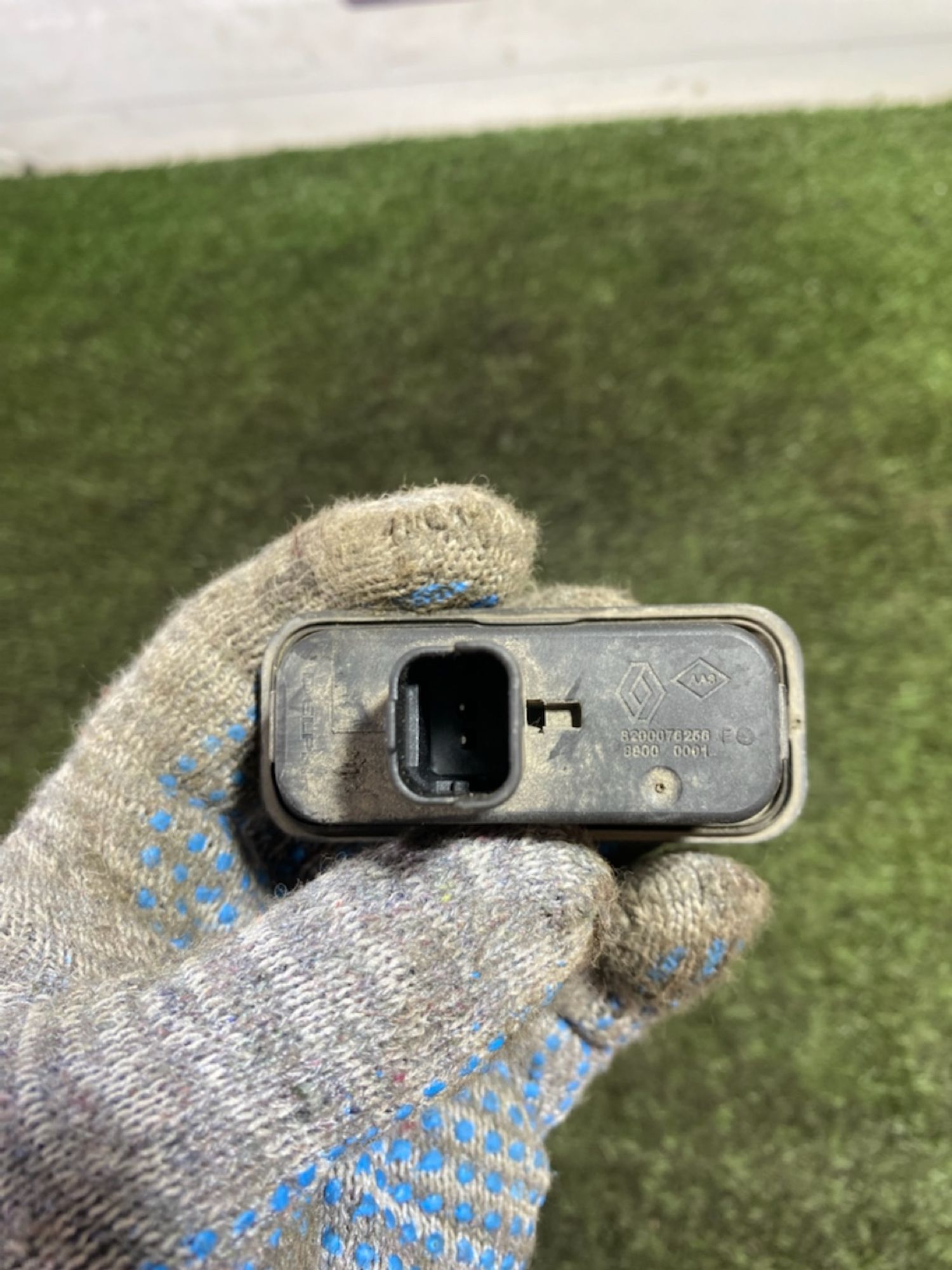 https://gcs.partsauto.market/rn-stockpro.appspot.com/thmbs/userImages/7493bedda53ffbba18042670cc6fed05/part/28edfc72-8873-40dd-924d-5d61364f53a6_1748596163938.jpg