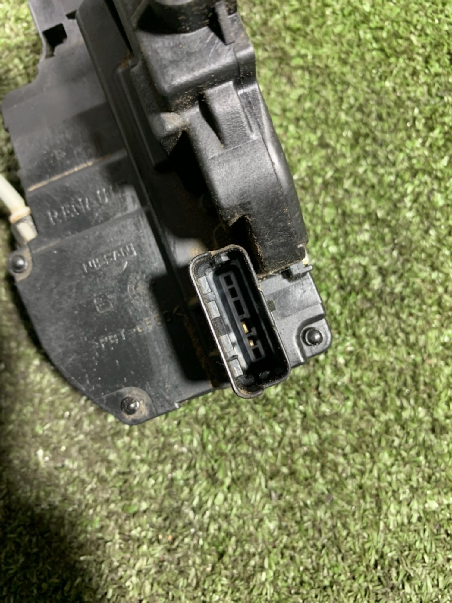 https://gcs.partsauto.market/rn-stockpro.appspot.com/thmbs/userImages/7493bedda53ffbba18042670cc6fed05/part/2ad0c40f-eb5b-47e3-adbd-b7fc368a60f1_1736150221960.jpg