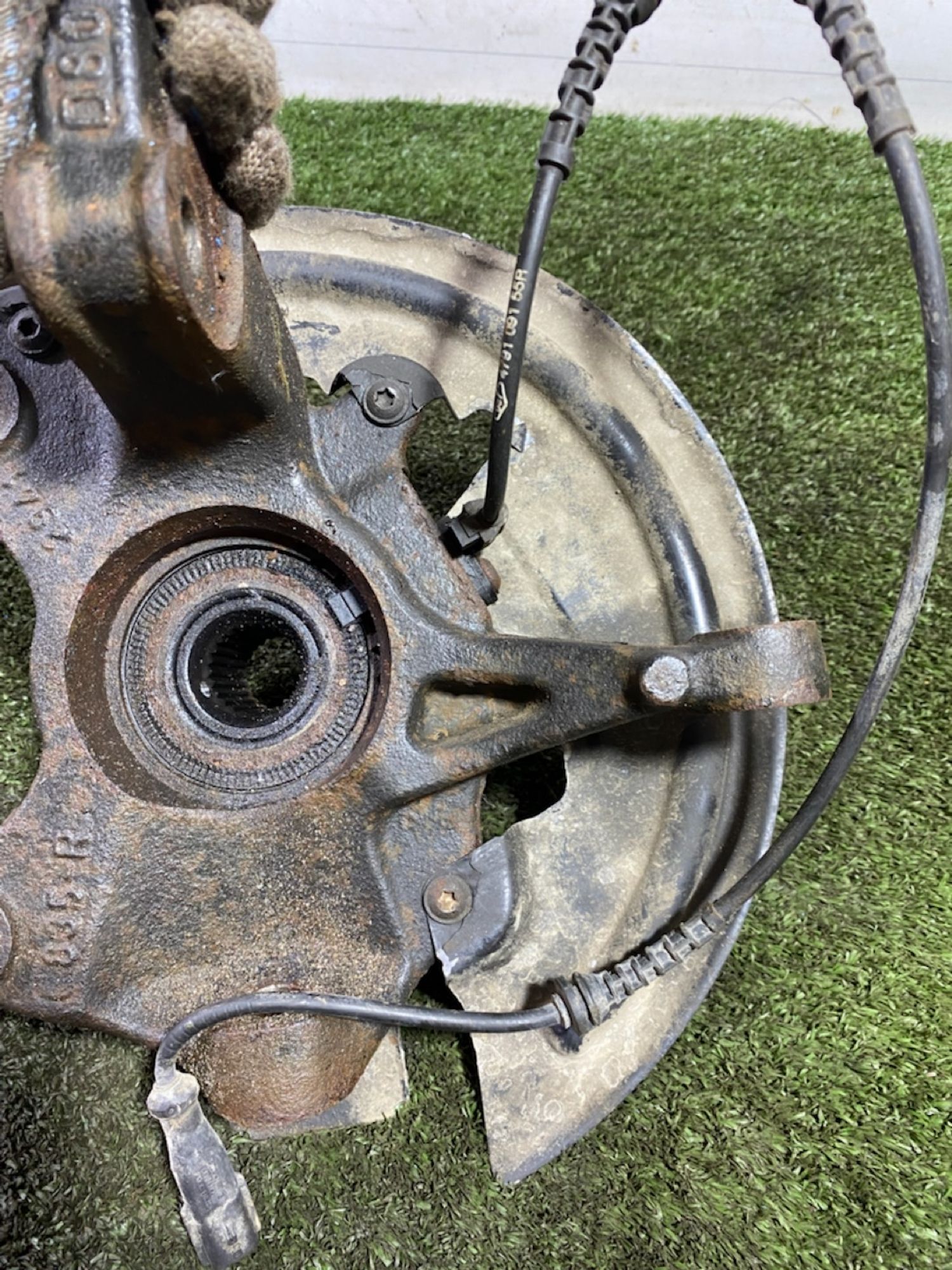 https://gcs.partsauto.market/rn-stockpro.appspot.com/thmbs/userImages/7493bedda53ffbba18042670cc6fed05/part/2fe0bc5b-5788-4074-b995-1f16a3a5f285_1748875072357.jpg