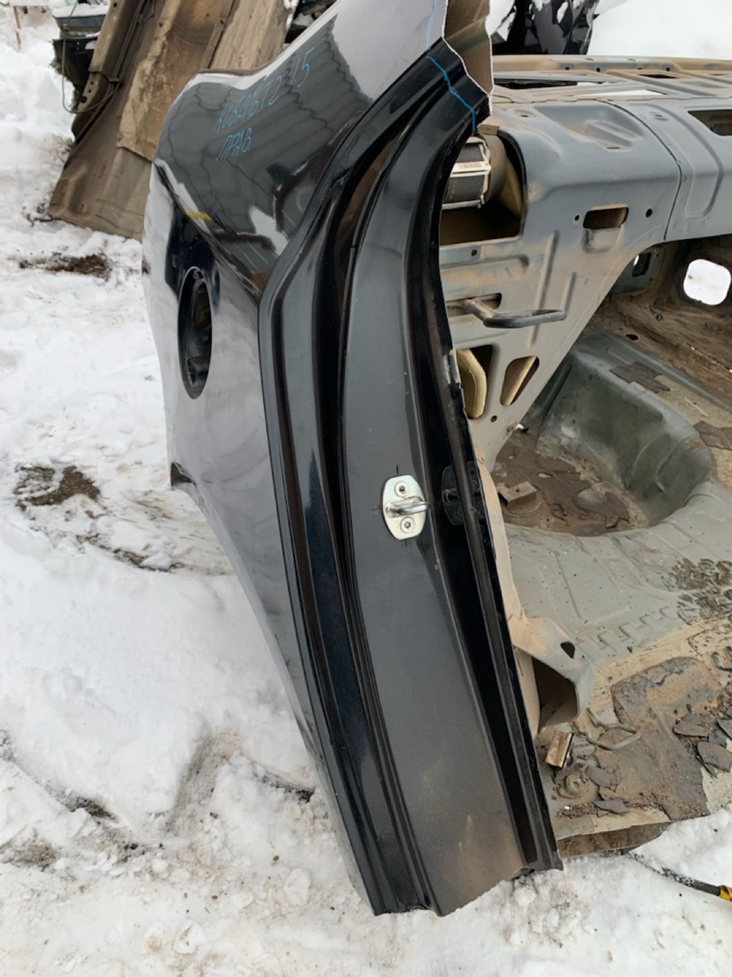 https://gcs.partsauto.market/rn-stockpro.appspot.com/thmbs/userImages/7493bedda53ffbba18042670cc6fed05/part/304e0a28-e3bc-40a2-8612-88a03f8b5bfb_1733865247670.jpg