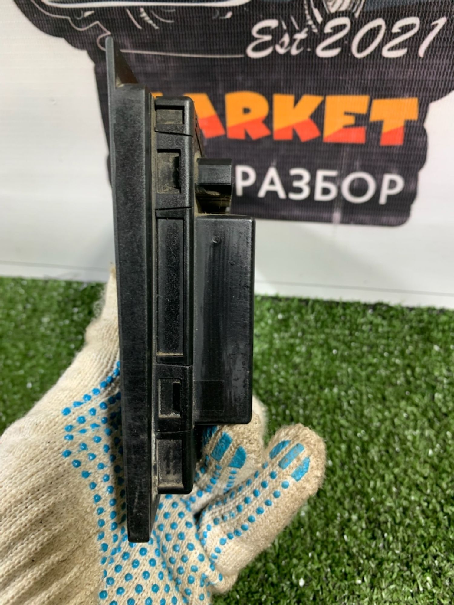 https://gcs.partsauto.market/rn-stockpro.appspot.com/thmbs/userImages/7493bedda53ffbba18042670cc6fed05/part/30577f97-2d46-47a2-acf7-fbbe9fe315ab_1736771957237.jpg