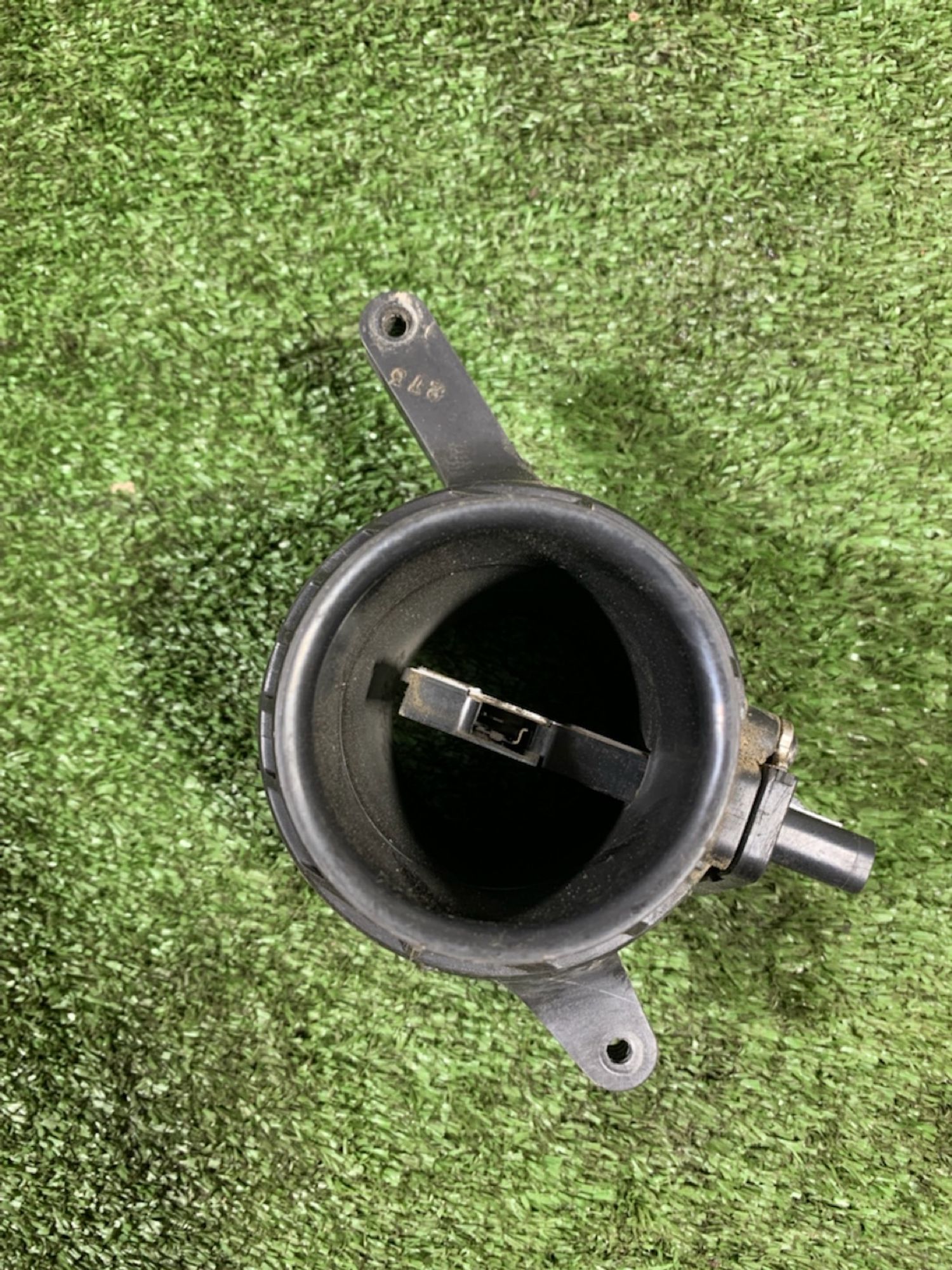 https://gcs.partsauto.market/rn-stockpro.appspot.com/thmbs/userImages/7493bedda53ffbba18042670cc6fed05/part/315708bc-c2b3-4b93-af7e-f49bc4291892_1741095528411.jpg