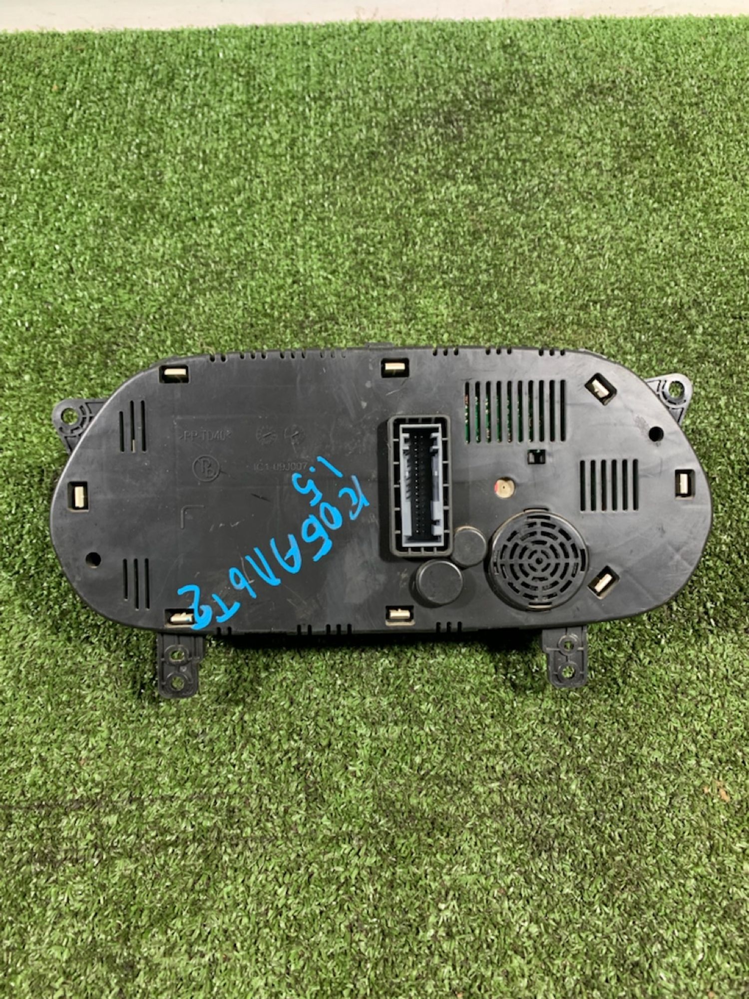 https://gcs.partsauto.market/rn-stockpro.appspot.com/thmbs/userImages/7493bedda53ffbba18042670cc6fed05/part/32a2b6e1-dd2b-4575-8a72-b7deb7605616_1733479725510.jpg
