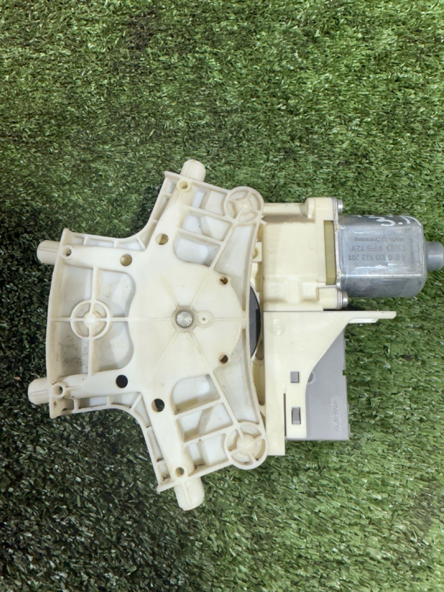 https://gcs.partsauto.market/rn-stockpro.appspot.com/thmbs/userImages/7493bedda53ffbba18042670cc6fed05/part/38073dbc-9679-4a22-b339-2257fc535040_1741865070096.jpg