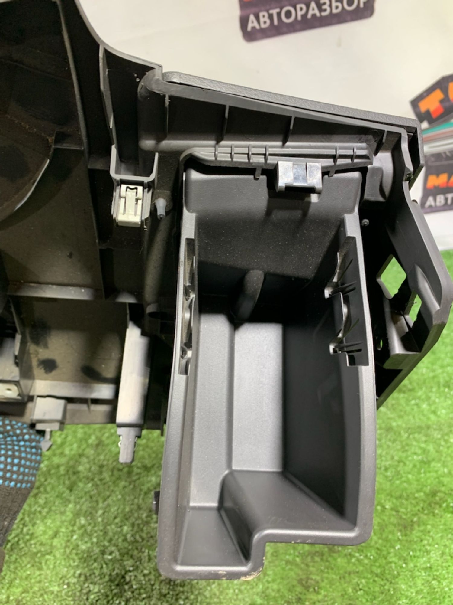 https://gcs.partsauto.market/rn-stockpro.appspot.com/thmbs/userImages/7493bedda53ffbba18042670cc6fed05/part/3ff754d0-8669-495c-ab67-abf95d599067_1741693750608.jpg