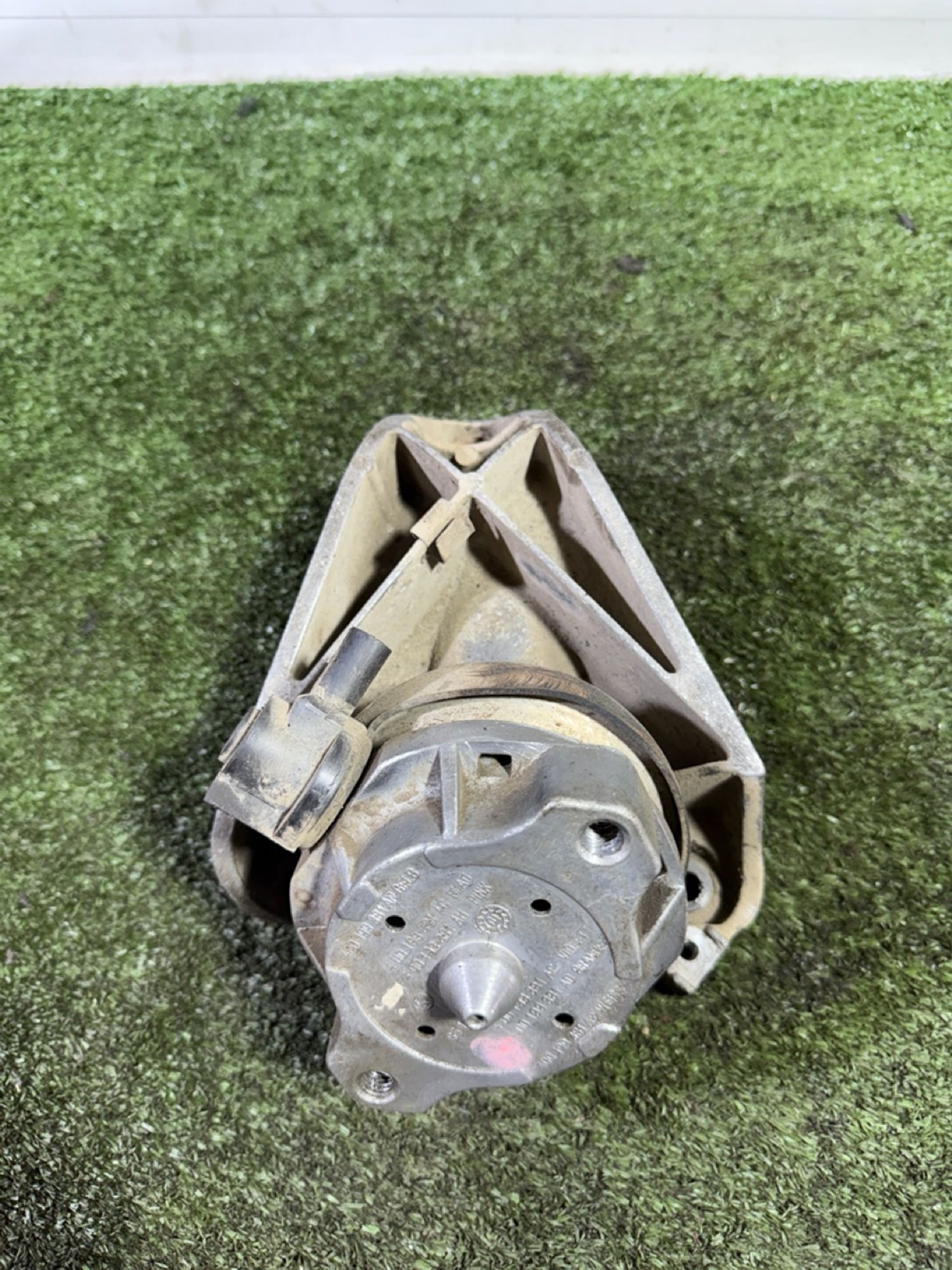 https://gcs.partsauto.market/rn-stockpro.appspot.com/thmbs/userImages/7493bedda53ffbba18042670cc6fed05/part/42500fbc-c314-4fd7-ab94-e8f220a9502a_1744723841101.jpg