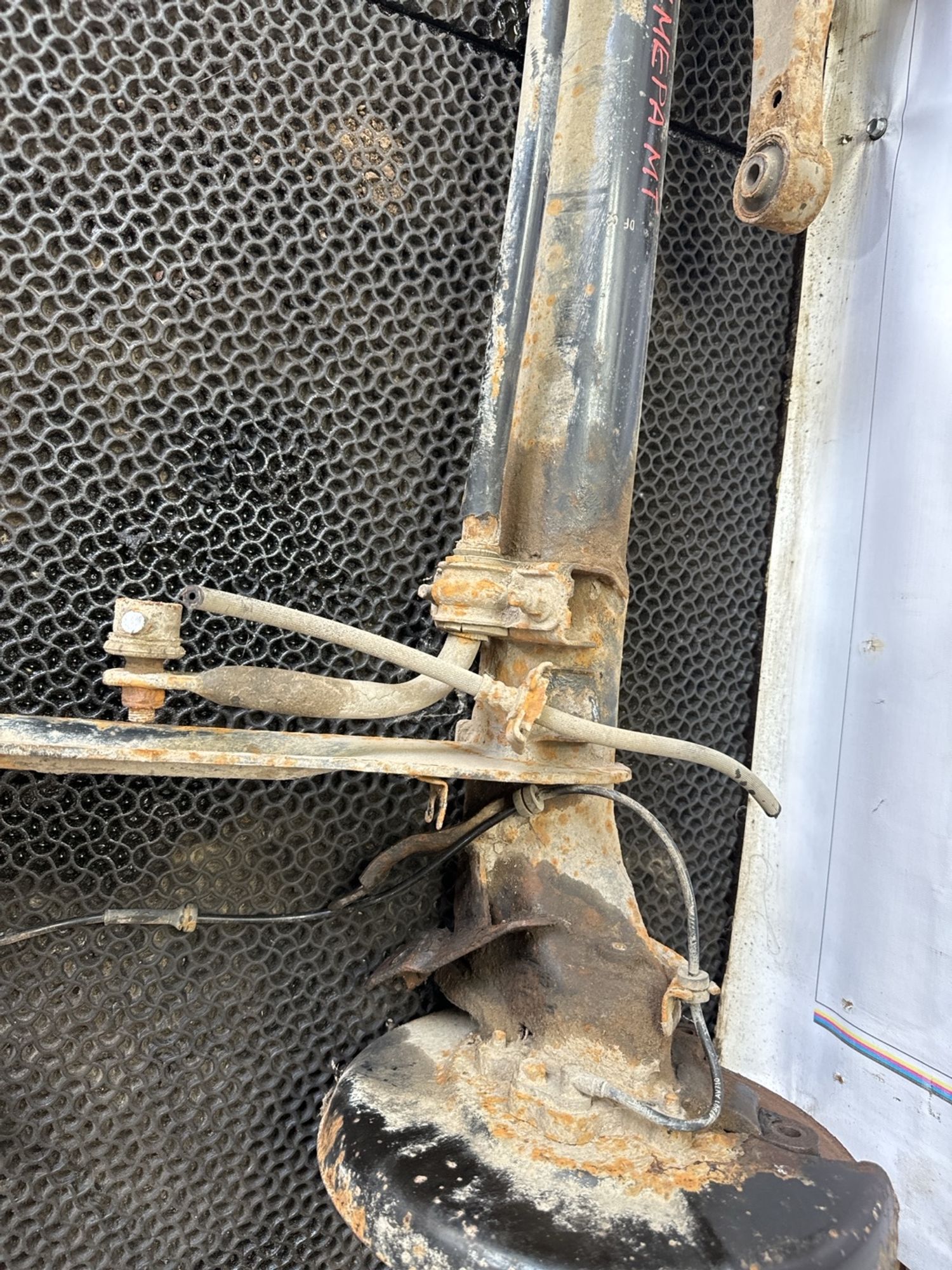 https://gcs.partsauto.market/rn-stockpro.appspot.com/thmbs/userImages/7493bedda53ffbba18042670cc6fed05/part/46862d05-22ce-421e-91c6-07ca1c137221_1749219234491.jpg