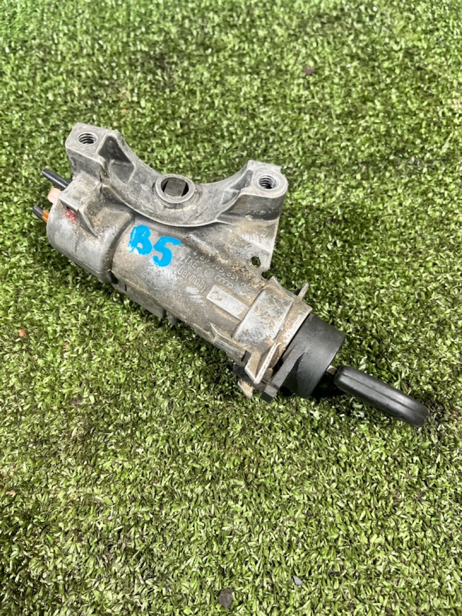 https://gcs.partsauto.market/rn-stockpro.appspot.com/thmbs/userImages/7493bedda53ffbba18042670cc6fed05/part/4ac3ed55-1cbf-4952-a624-5771fb8e162e_1734004003169.jpg