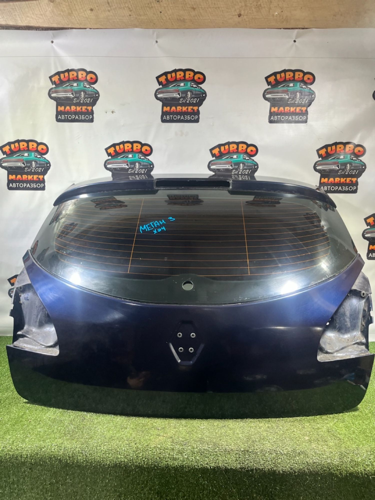 Крышка багажника Renault Megane III