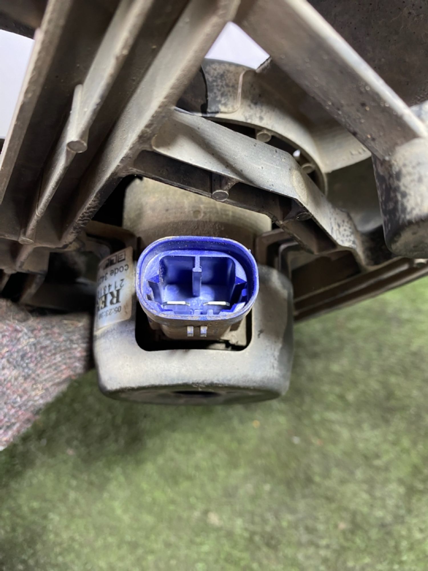 https://gcs.partsauto.market/rn-stockpro.appspot.com/thmbs/userImages/7493bedda53ffbba18042670cc6fed05/part/4c6dc0e3-e950-4f12-a511-fb349a09f31c_1747319513628.jpg