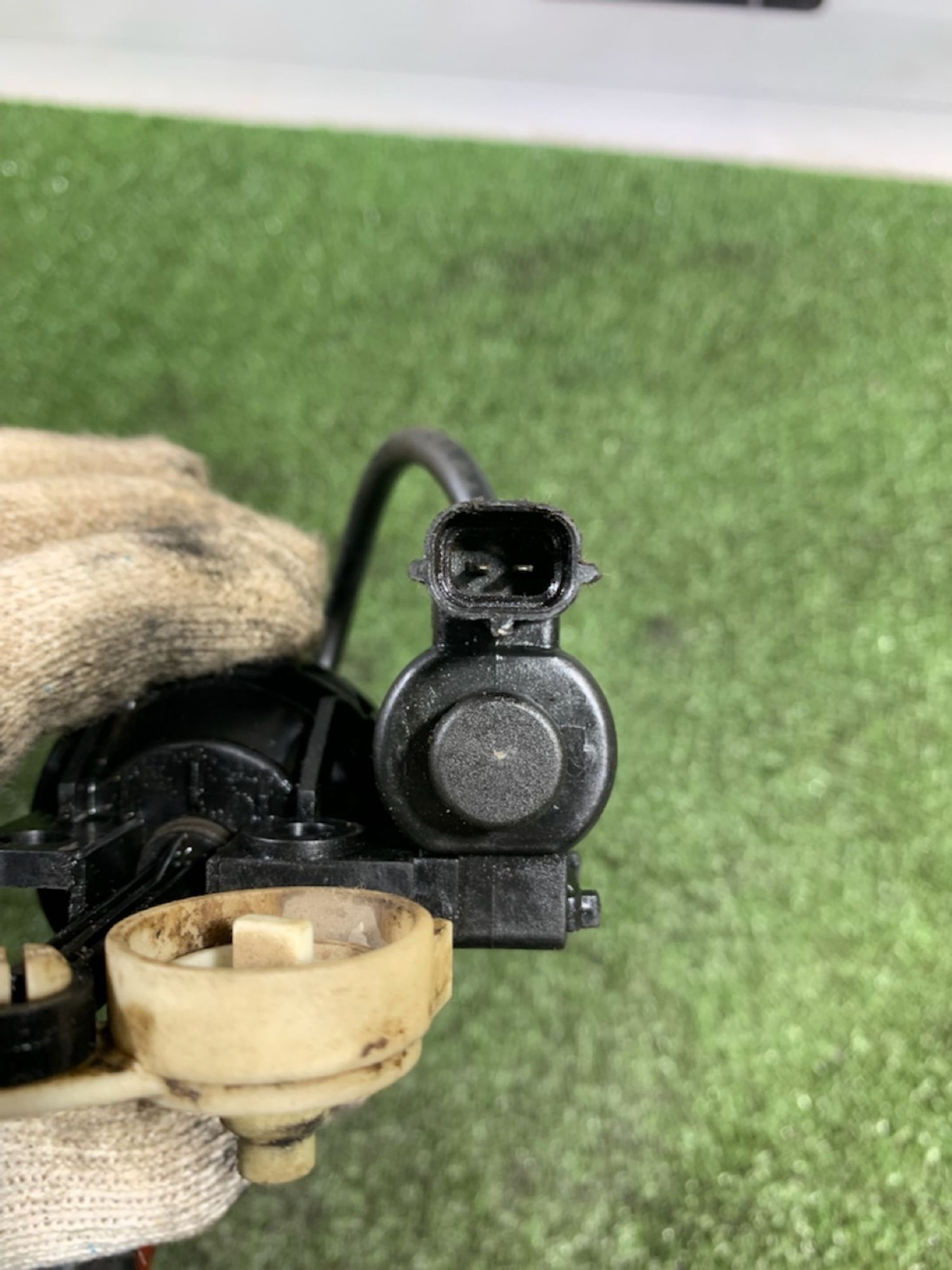 https://gcs.partsauto.market/rn-stockpro.appspot.com/thmbs/userImages/7493bedda53ffbba18042670cc6fed05/part/526a9d66-3bc9-4c14-aba1-da26b3e9ed61_1733825766739.jpg