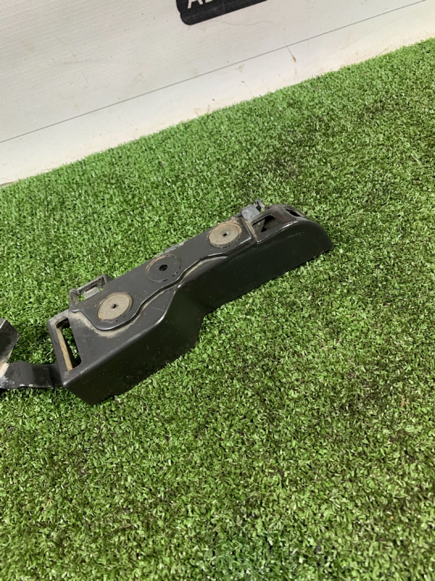 https://gcs.partsauto.market/rn-stockpro.appspot.com/thmbs/userImages/7493bedda53ffbba18042670cc6fed05/part/53170564-b88d-4b3e-afca-2254e63bf2b1_1733728031430.jpg