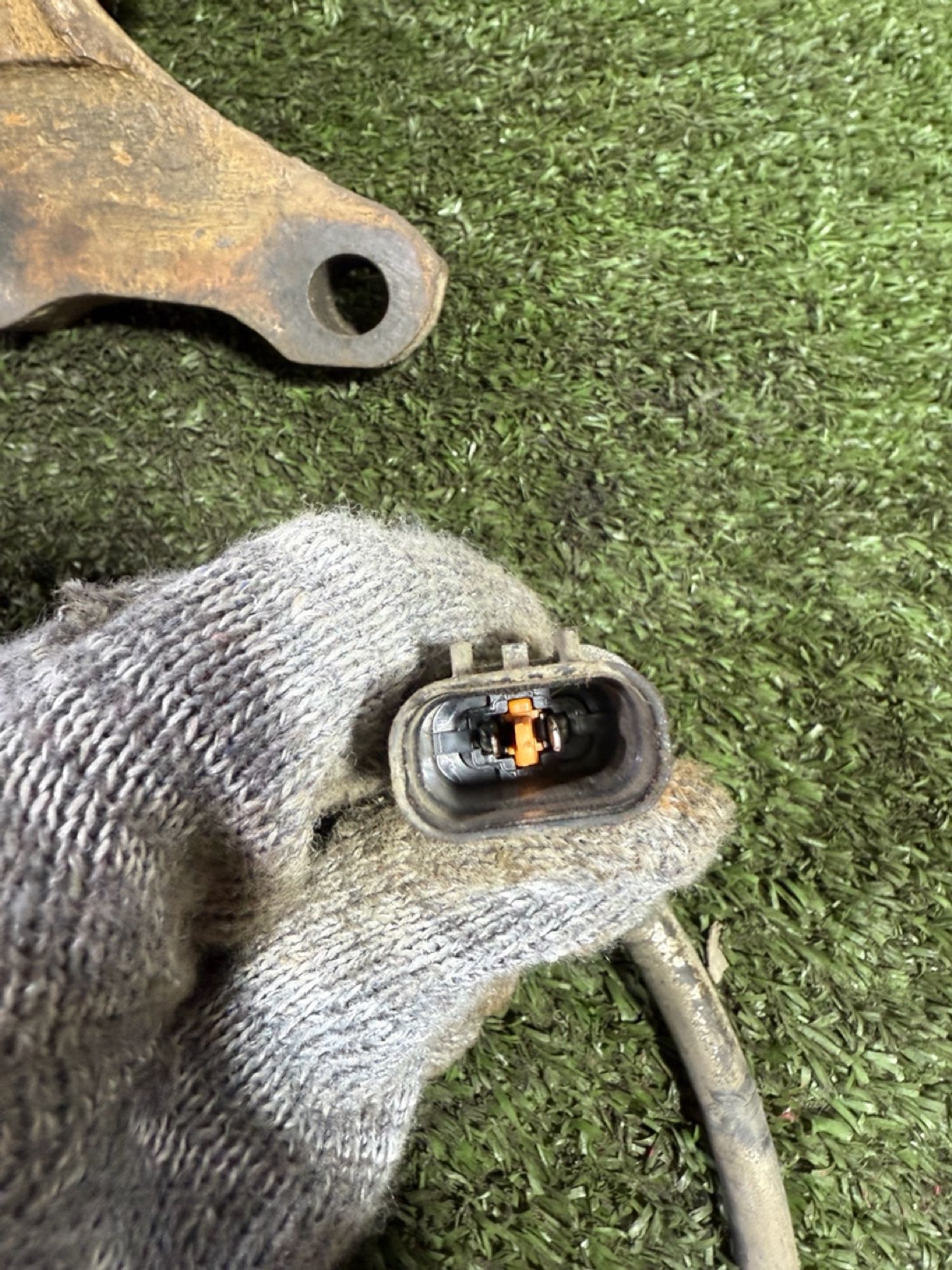 https://gcs.partsauto.market/rn-stockpro.appspot.com/thmbs/userImages/7493bedda53ffbba18042670cc6fed05/part/53a519a2-67d2-4e5f-be9e-d2be33bfdbf0_1746694639479.jpg