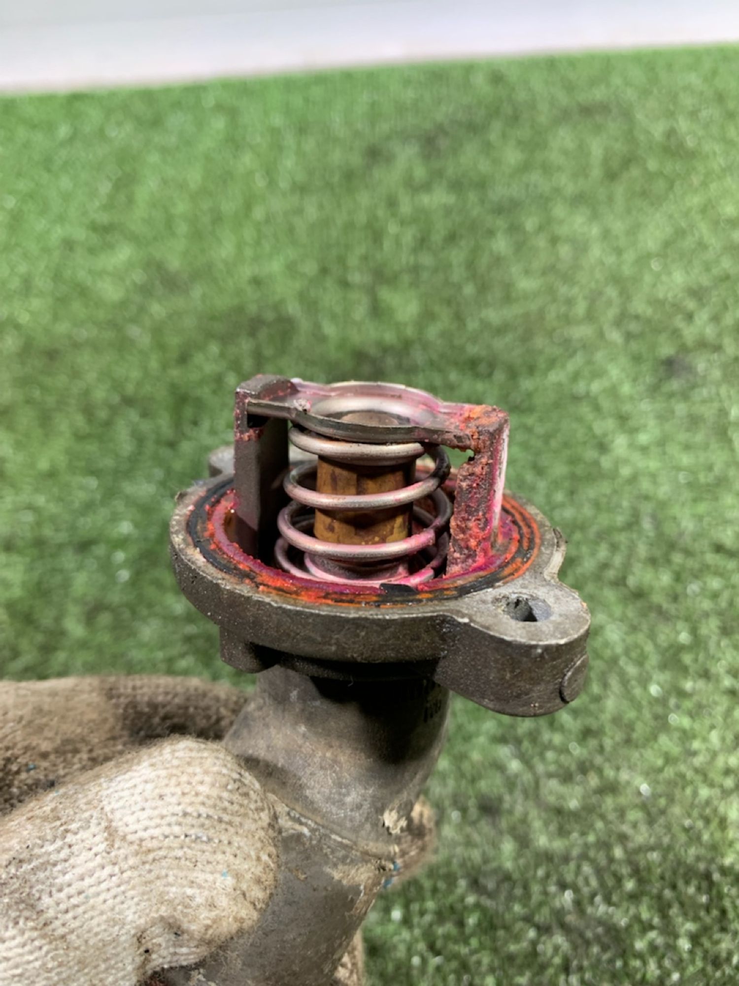 https://gcs.partsauto.market/rn-stockpro.appspot.com/thmbs/userImages/7493bedda53ffbba18042670cc6fed05/part/55299fdb-ce80-40f2-8a4f-66dab03e0ad1_1733840632640.jpg