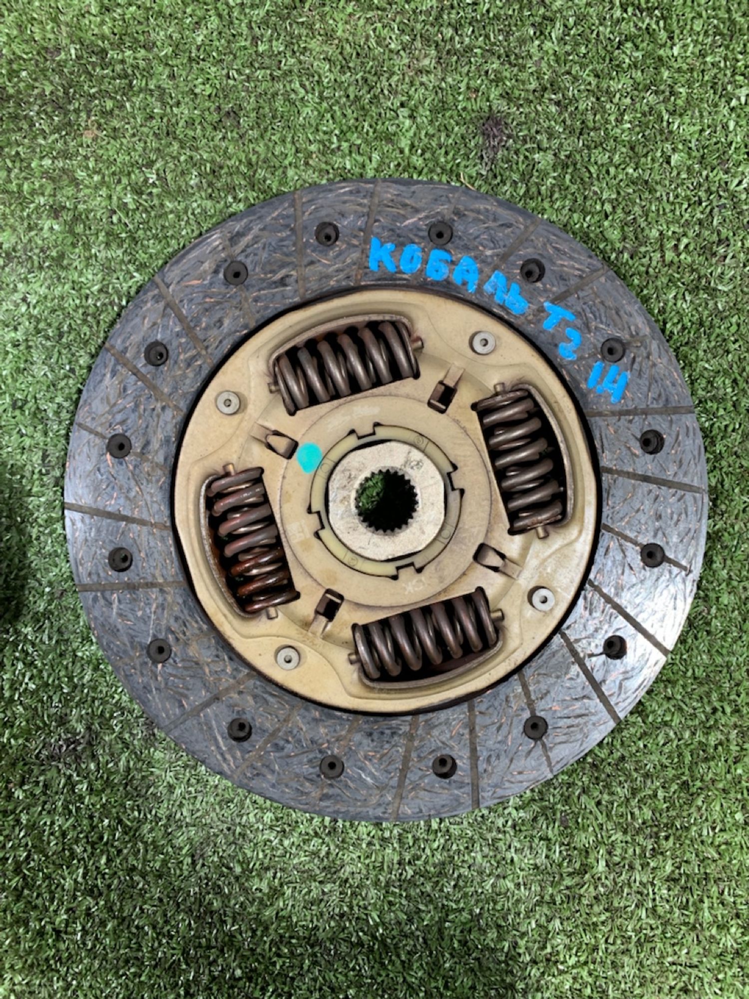 https://gcs.partsauto.market/rn-stockpro.appspot.com/thmbs/userImages/7493bedda53ffbba18042670cc6fed05/part/561702a9-5cb4-4858-9cda-3c8824d48204_1733760262213.jpg