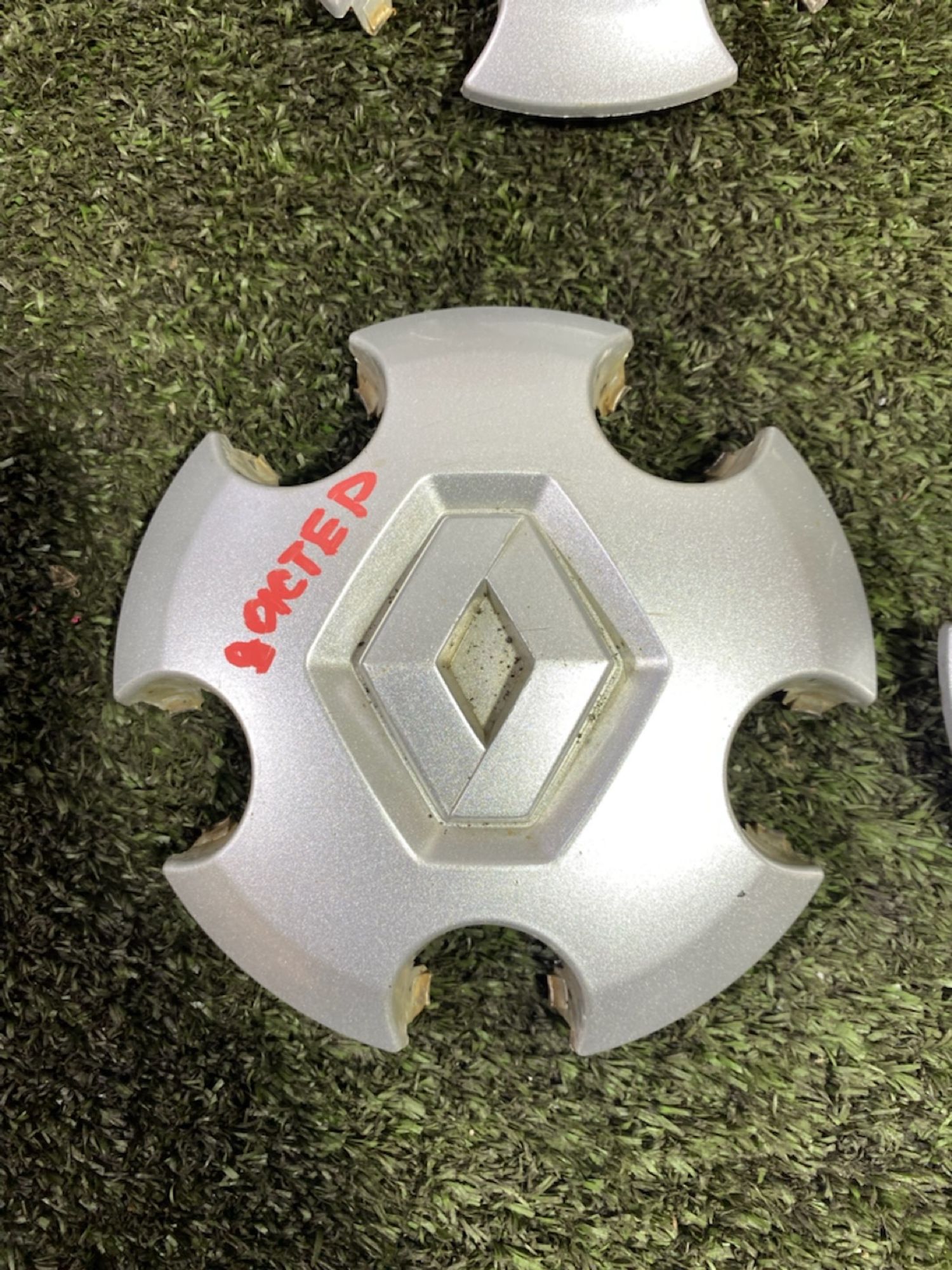 https://gcs.partsauto.market/rn-stockpro.appspot.com/thmbs/userImages/7493bedda53ffbba18042670cc6fed05/part/5678c4eb-6f50-44ca-8d56-f4e75bf07f4c_1747307692397.jpg