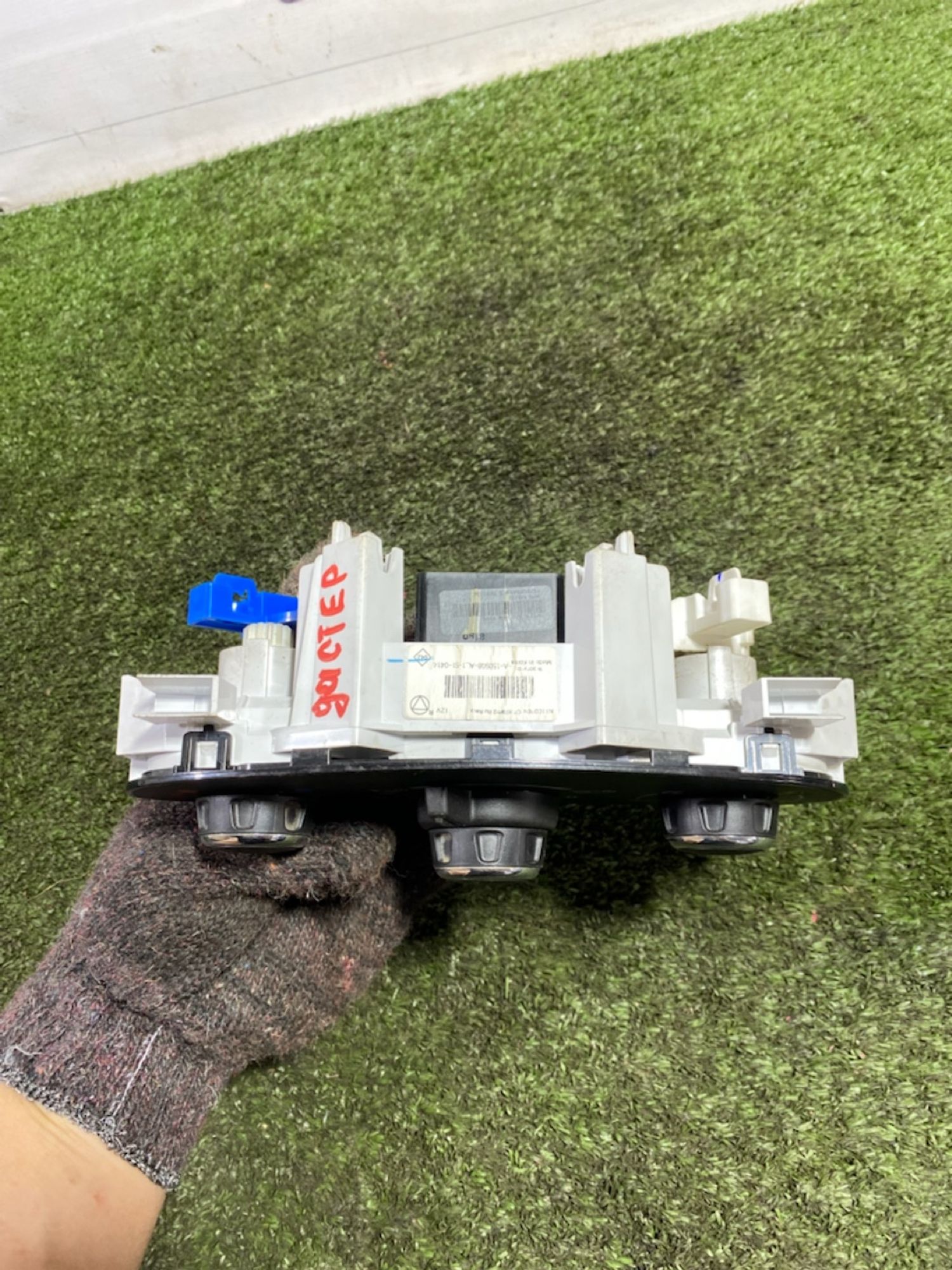 https://gcs.partsauto.market/rn-stockpro.appspot.com/thmbs/userImages/7493bedda53ffbba18042670cc6fed05/part/5780e56d-ff11-43d7-ac27-f8004ed3e102_1747318357623.jpg