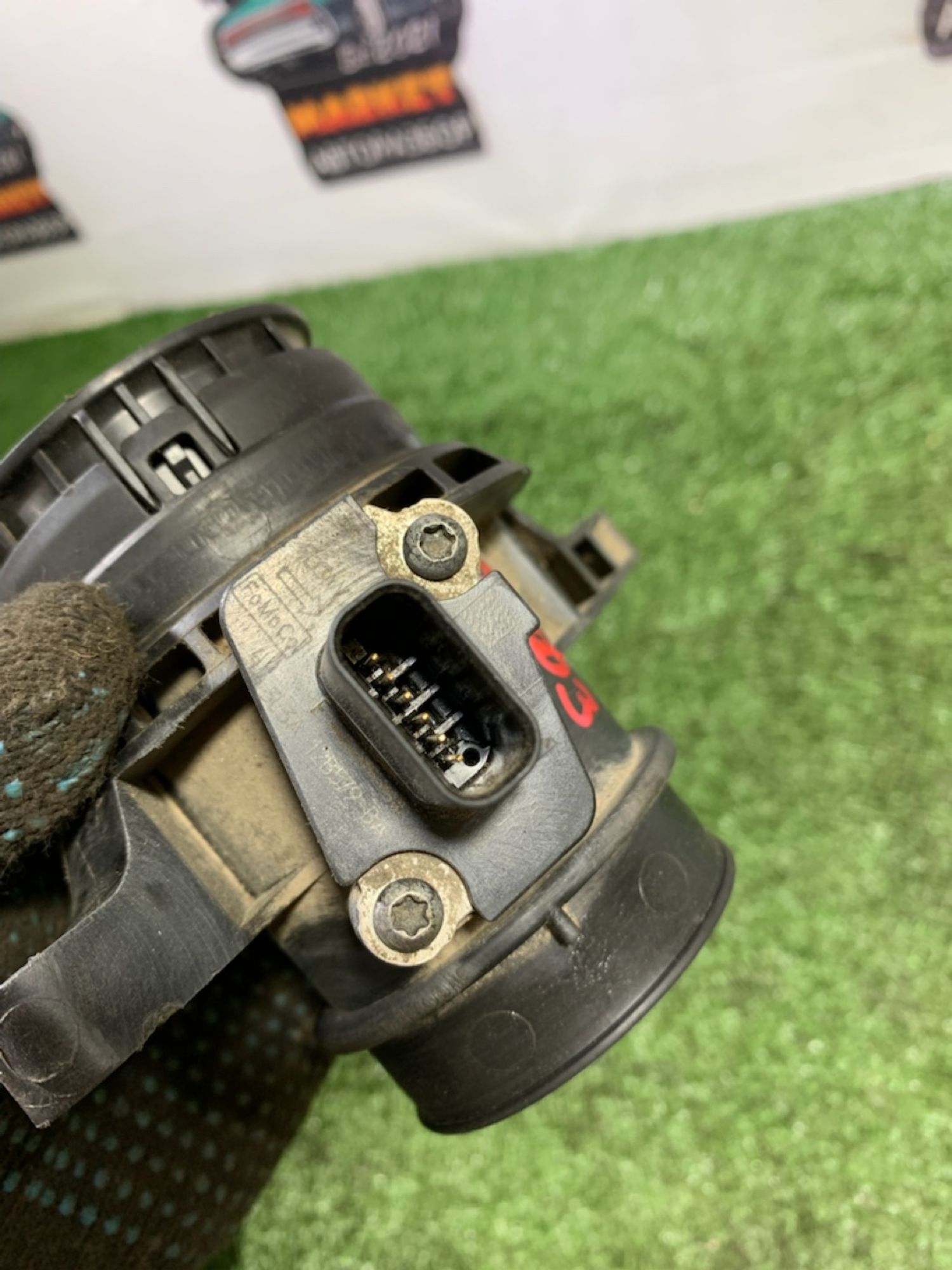 https://gcs.partsauto.market/rn-stockpro.appspot.com/thmbs/userImages/7493bedda53ffbba18042670cc6fed05/part/5d8a9f13-0b67-44e6-929d-5fb70e30f4b3_1741095535011.jpg