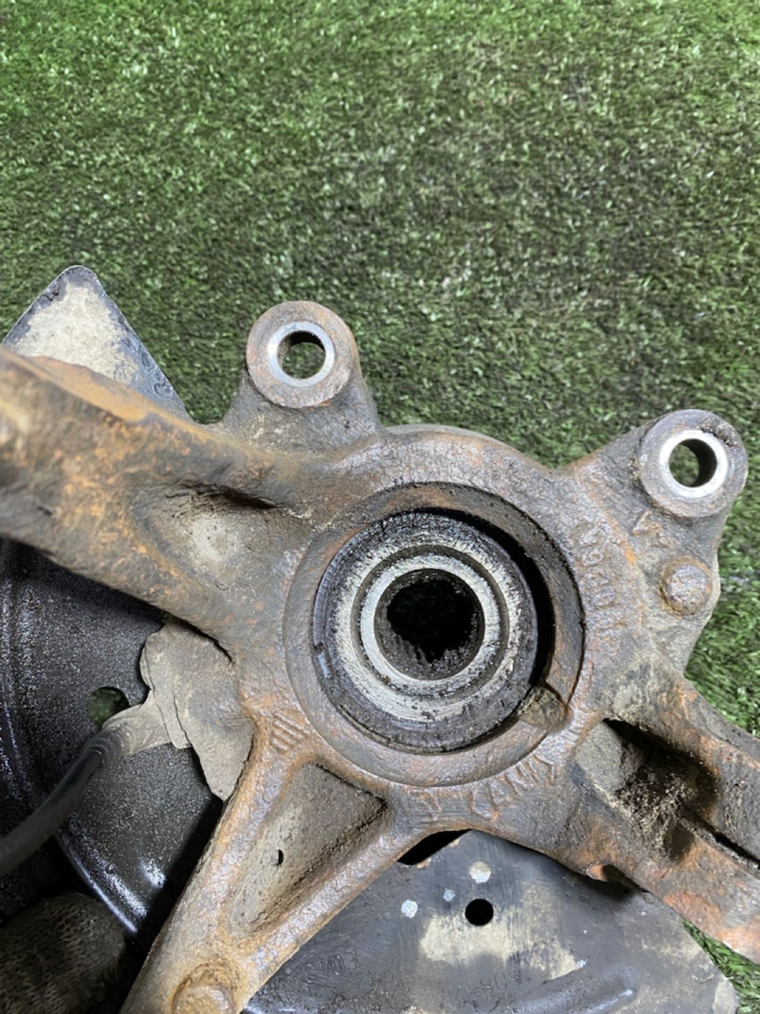 https://gcs.partsauto.market/rn-stockpro.appspot.com/thmbs/userImages/7493bedda53ffbba18042670cc6fed05/part/62e2edb7-0ff6-473f-b4af-756ac75e73b8_1746453003815.jpg
