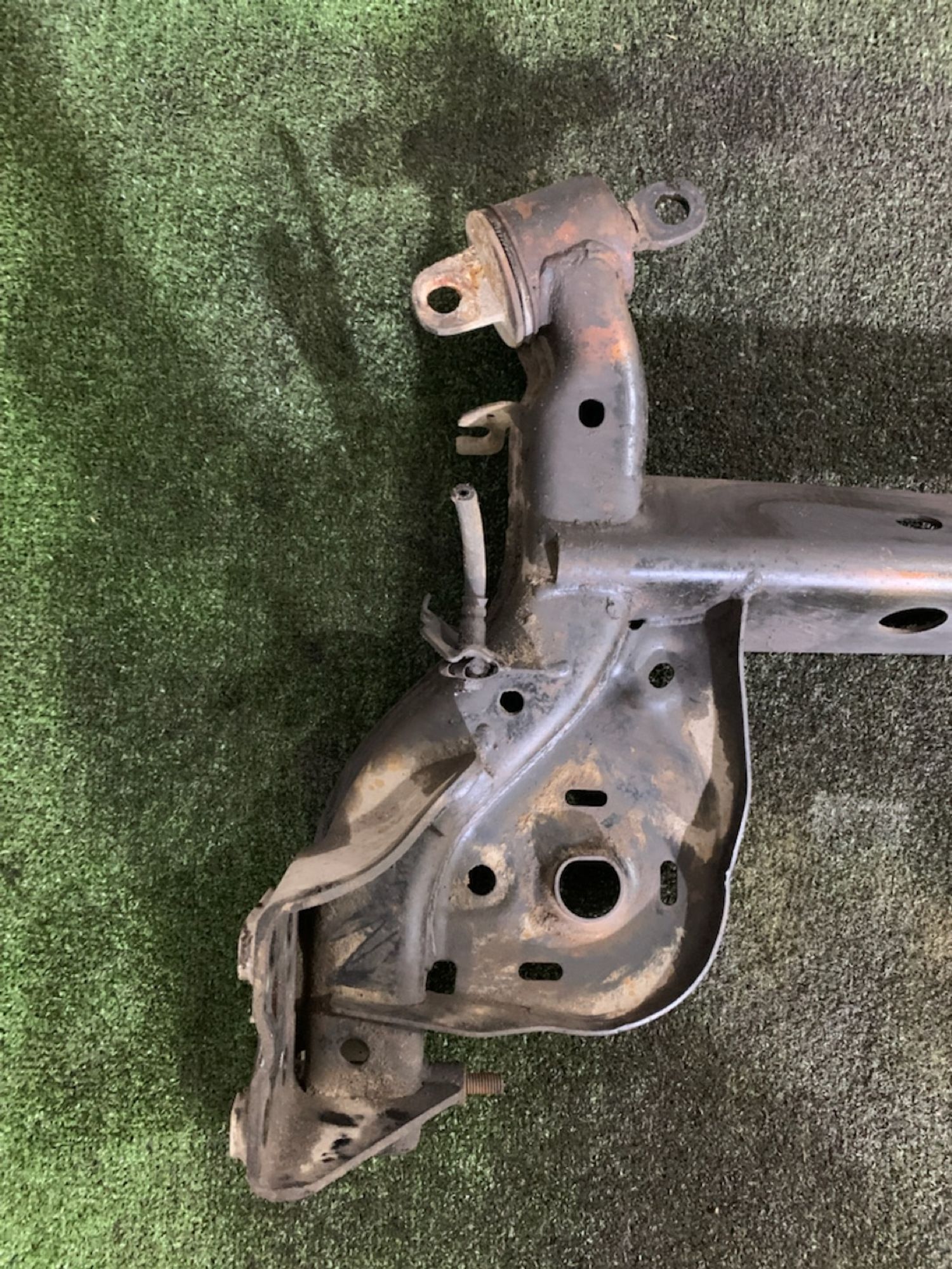 https://gcs.partsauto.market/rn-stockpro.appspot.com/thmbs/userImages/7493bedda53ffbba18042670cc6fed05/part/656a3b96-7993-4ea7-96ca-fe2b7eee63eb_1733825657840.jpg