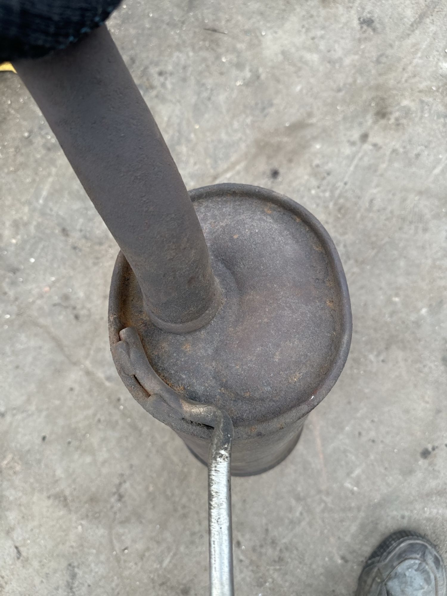 https://gcs.partsauto.market/rn-stockpro.appspot.com/thmbs/userImages/7493bedda53ffbba18042670cc6fed05/part/6574661a-7e66-4fdb-ab77-76e7eb53a9ba_1743507864190.jpg