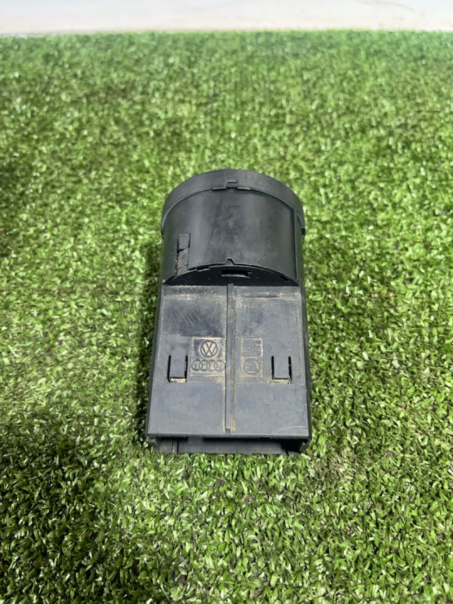 https://gcs.partsauto.market/rn-stockpro.appspot.com/thmbs/userImages/7493bedda53ffbba18042670cc6fed05/part/66e8ea7c-9634-4312-8621-d5da6b8fe28f_1733916619863.jpg