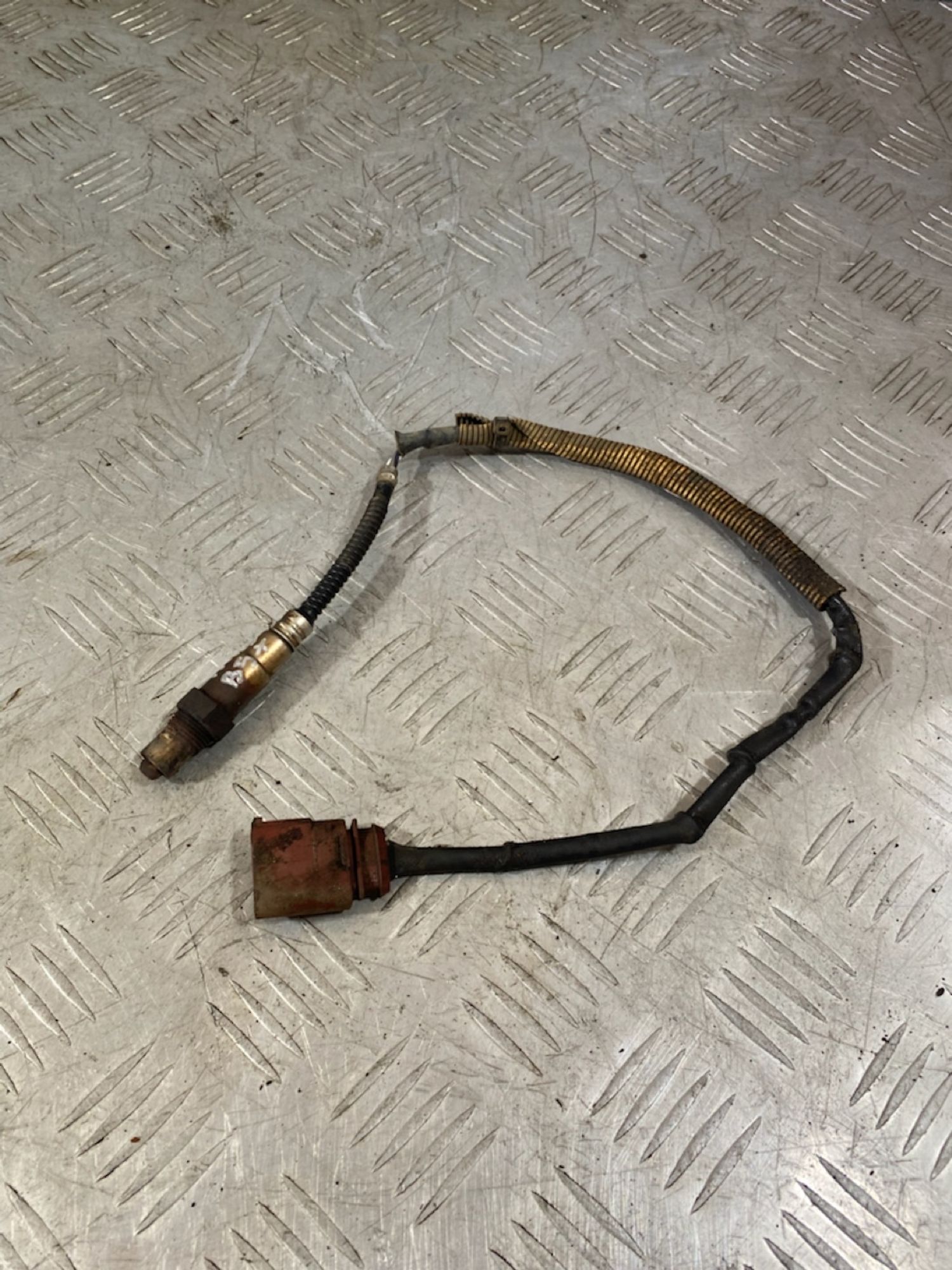 https://gcs.partsauto.market/rn-stockpro.appspot.com/thmbs/userImages/7493bedda53ffbba18042670cc6fed05/part/67449a06-d3ea-4f6d-982c-1673595bebe2_1721410181421.jpg