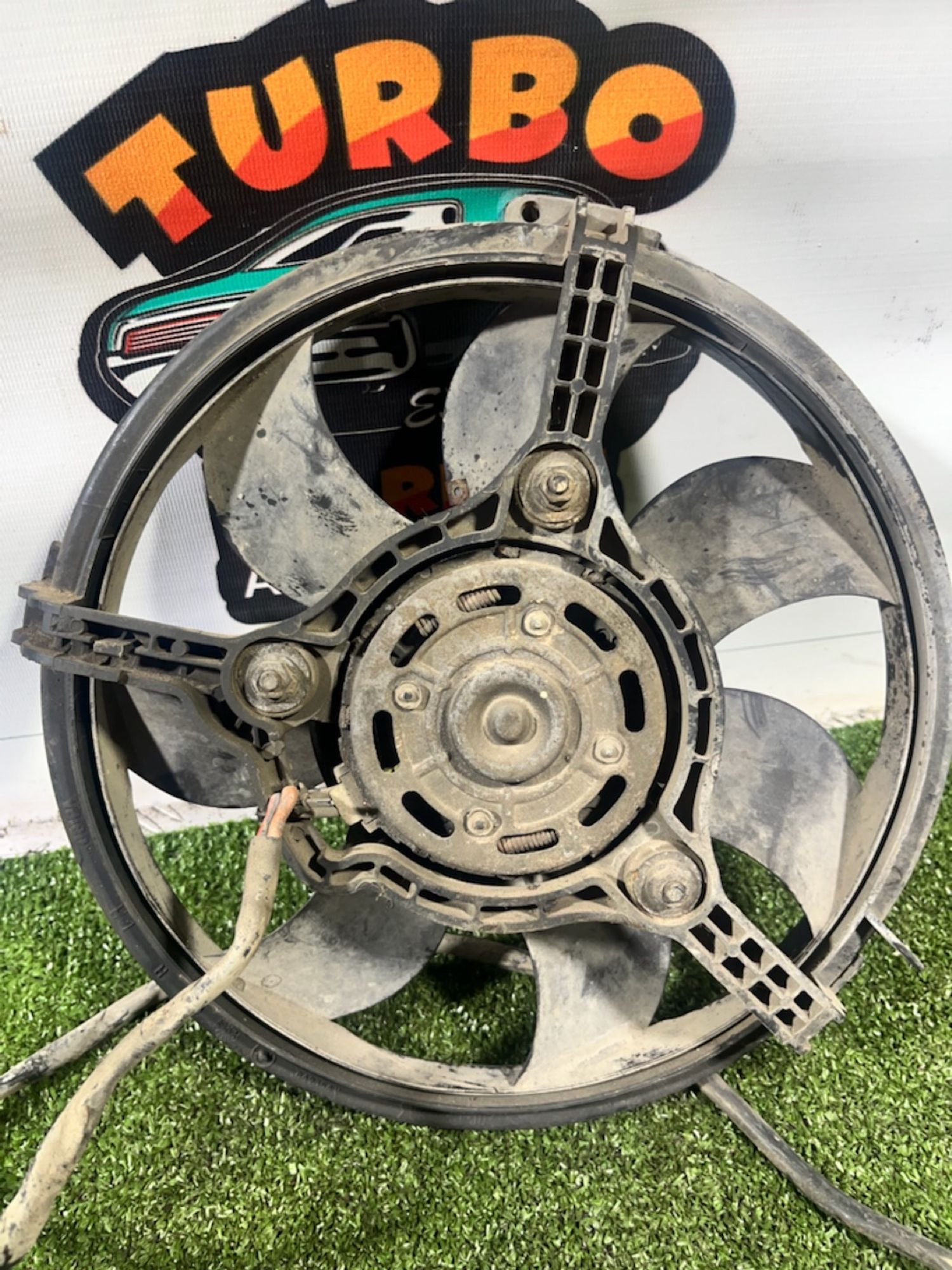 https://gcs.partsauto.market/rn-stockpro.appspot.com/thmbs/userImages/7493bedda53ffbba18042670cc6fed05/part/6a04de58-d7fc-4410-97b2-2a8cade63657_1733917024586.jpg