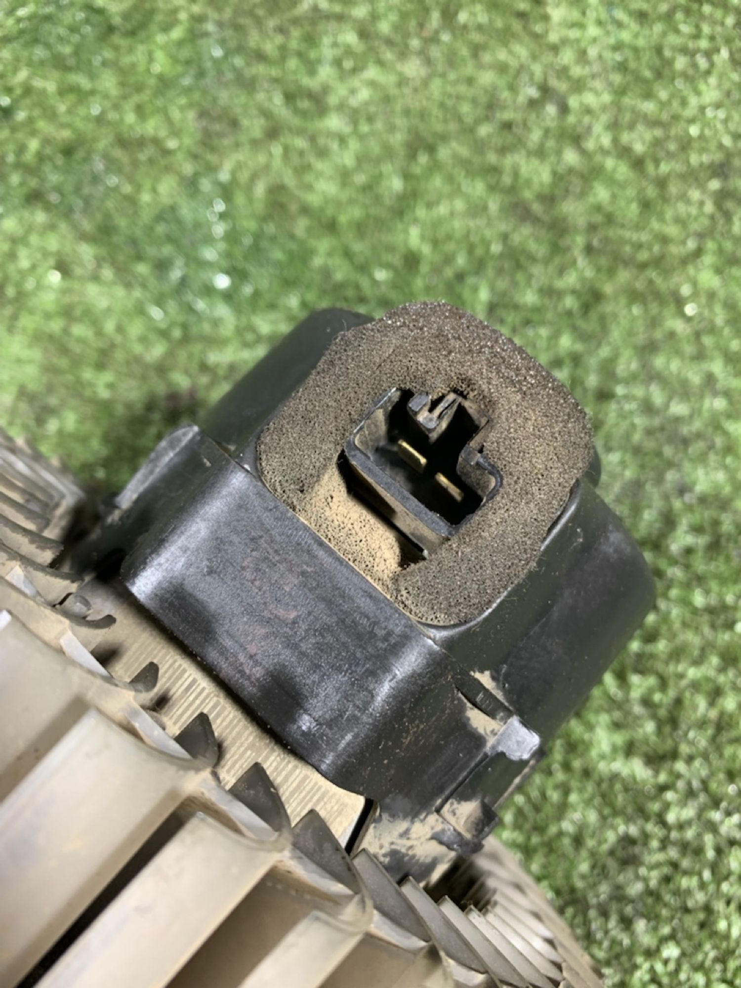 https://gcs.partsauto.market/rn-stockpro.appspot.com/thmbs/userImages/7493bedda53ffbba18042670cc6fed05/part/6b3671f1-c41c-4f69-93cd-21d1a6114115_1733739637599.jpg
