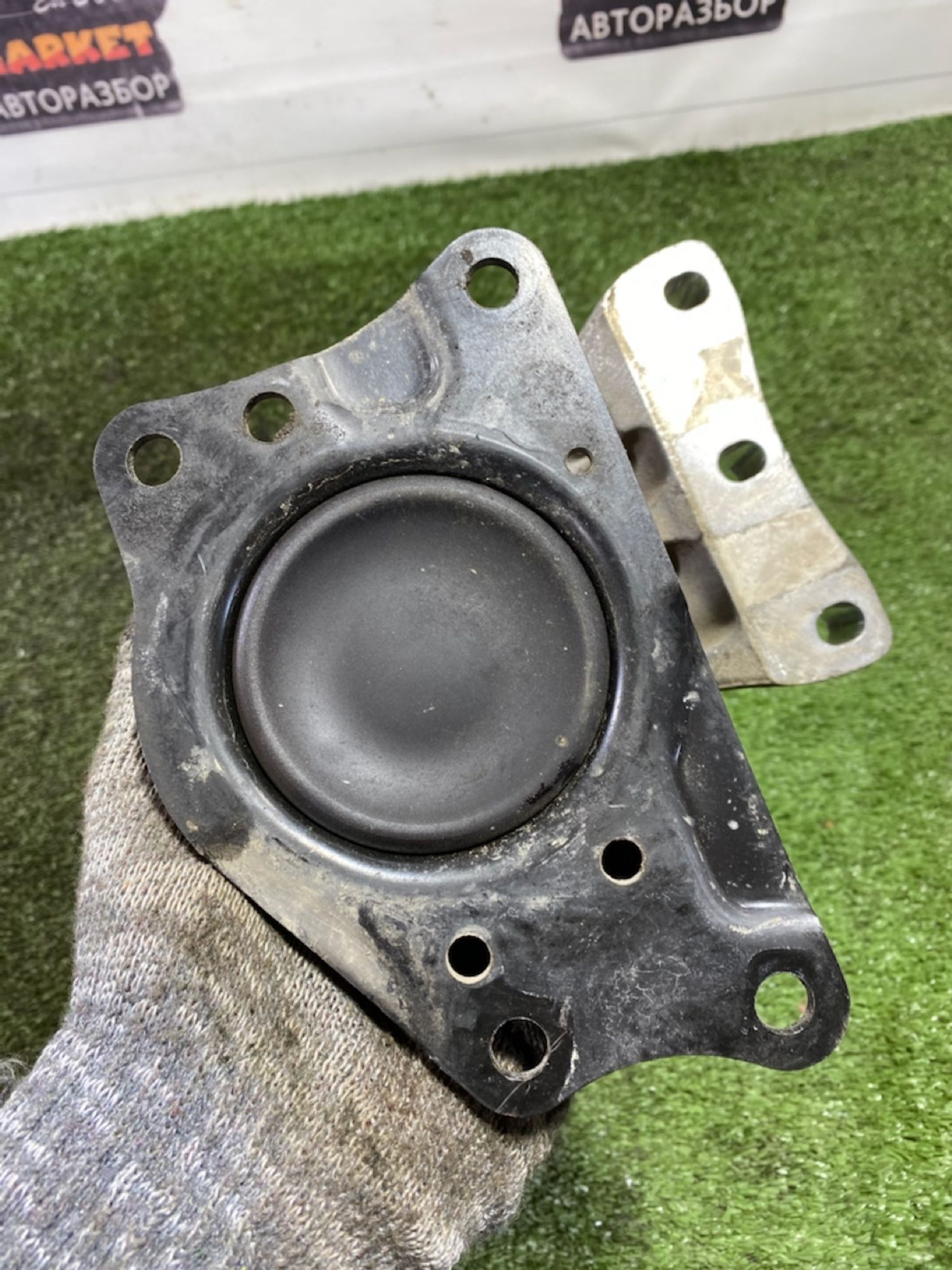 https://gcs.partsauto.market/rn-stockpro.appspot.com/thmbs/userImages/7493bedda53ffbba18042670cc6fed05/part/6f8595e3-824a-427b-85a1-fec75adaaa4d_1744965443827.jpg