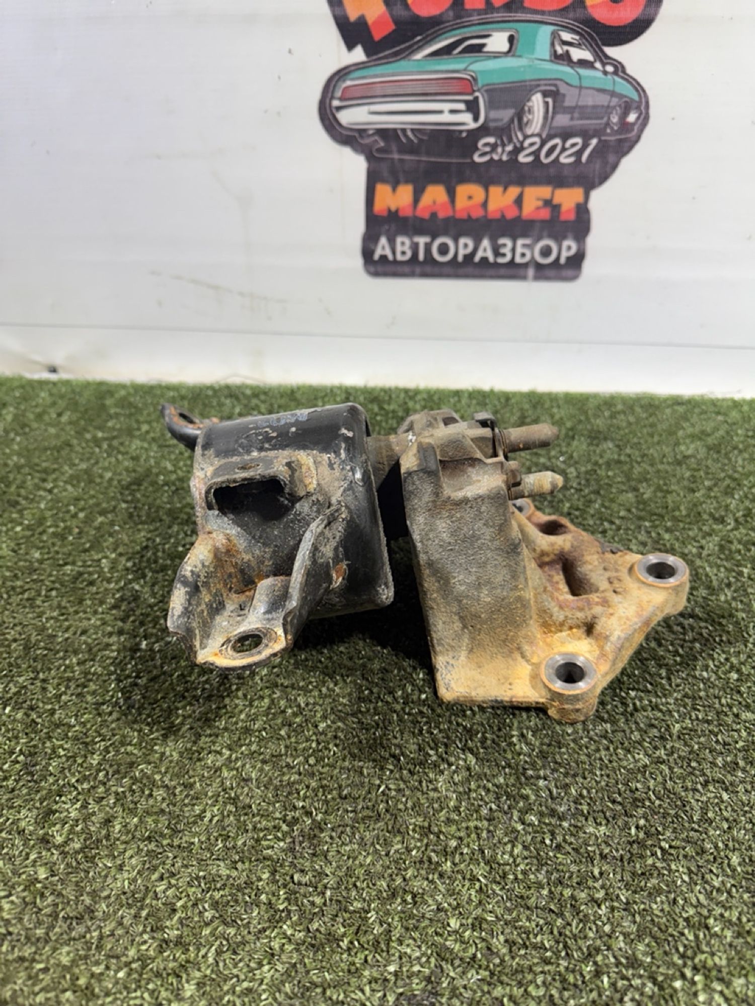 https://gcs.partsauto.market/rn-stockpro.appspot.com/thmbs/userImages/7493bedda53ffbba18042670cc6fed05/part/75e96693-a989-48f8-9cf7-62981e182a49_1739946832454.jpg