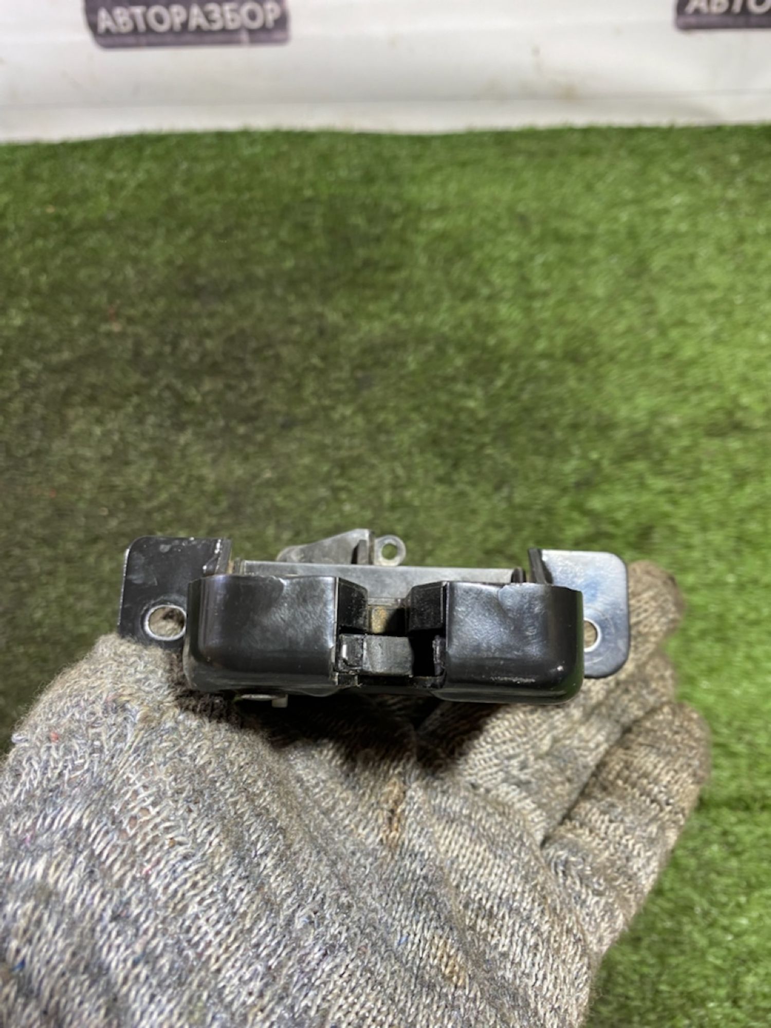 https://gcs.partsauto.market/rn-stockpro.appspot.com/thmbs/userImages/7493bedda53ffbba18042670cc6fed05/part/77775632-9102-40b7-9a4f-76bcc2bd62a1_1747319303563.jpg
